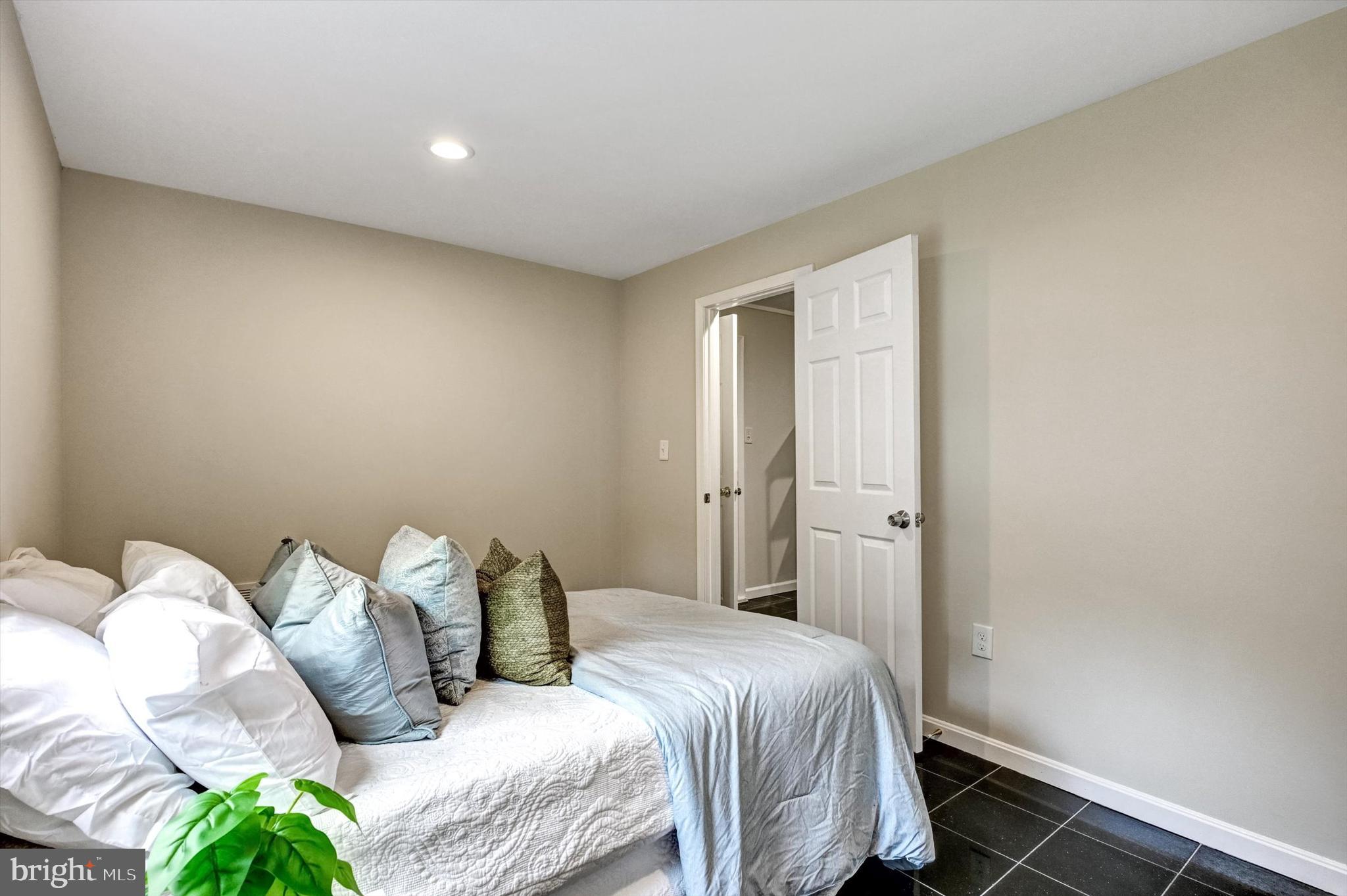 PERRYWOOD - Residential