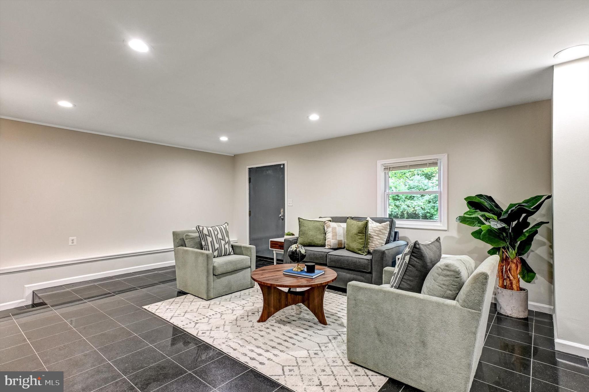 PERRYWOOD - Residential