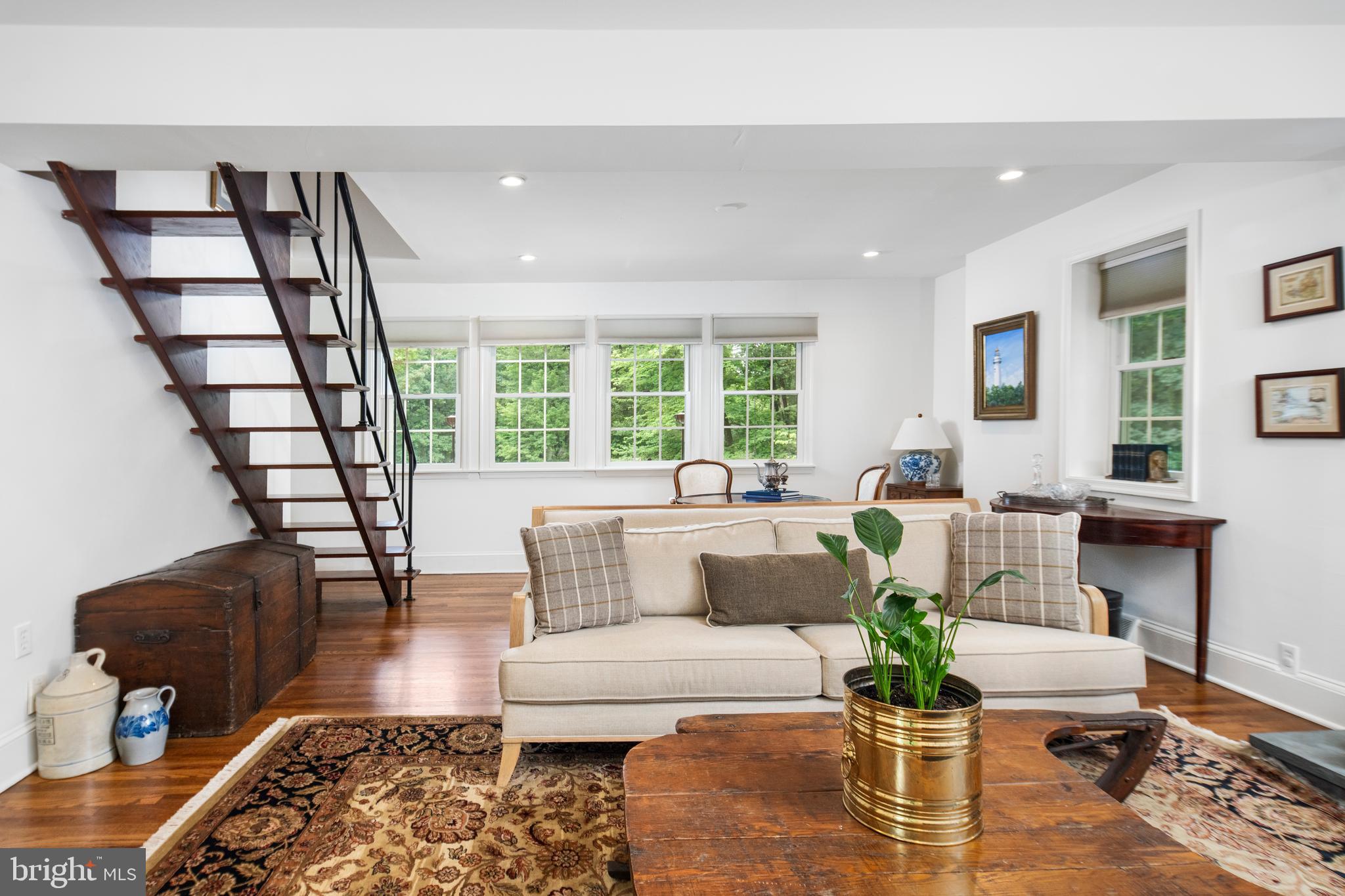 CANTERBURY WOODS - Residential