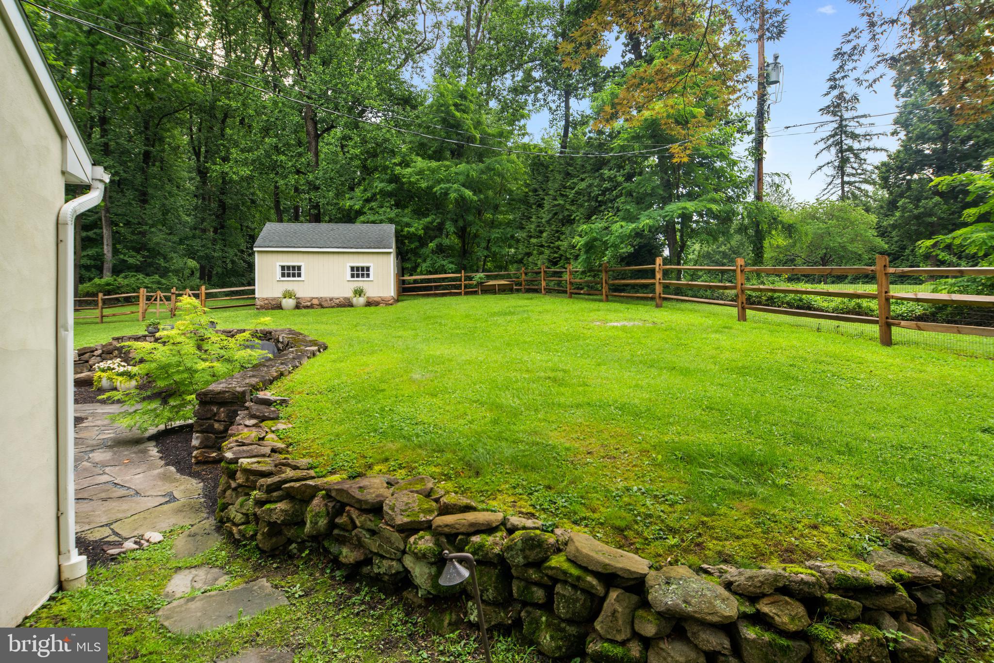 CANTERBURY WOODS - Residential