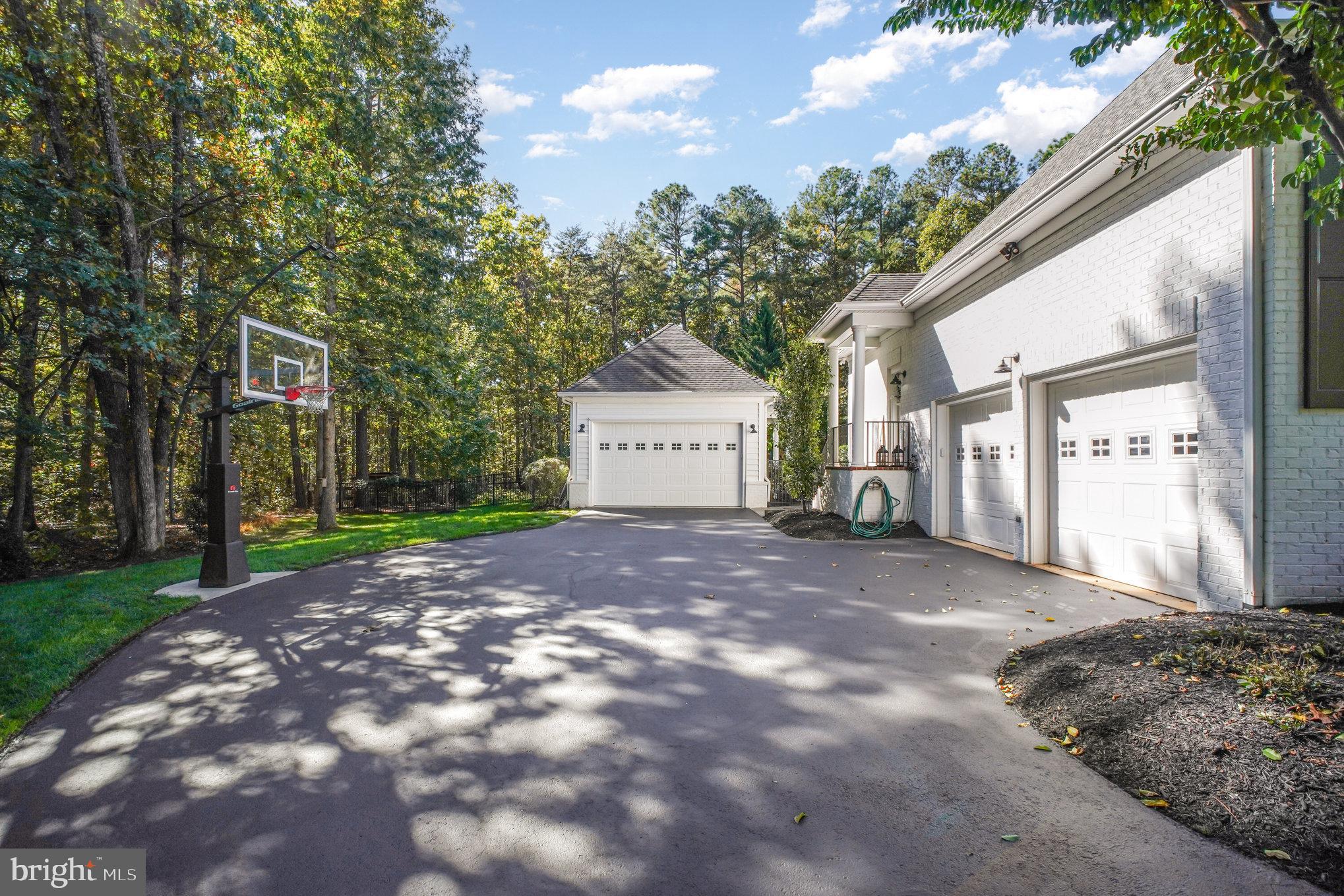 FAWN LAKE - Residential