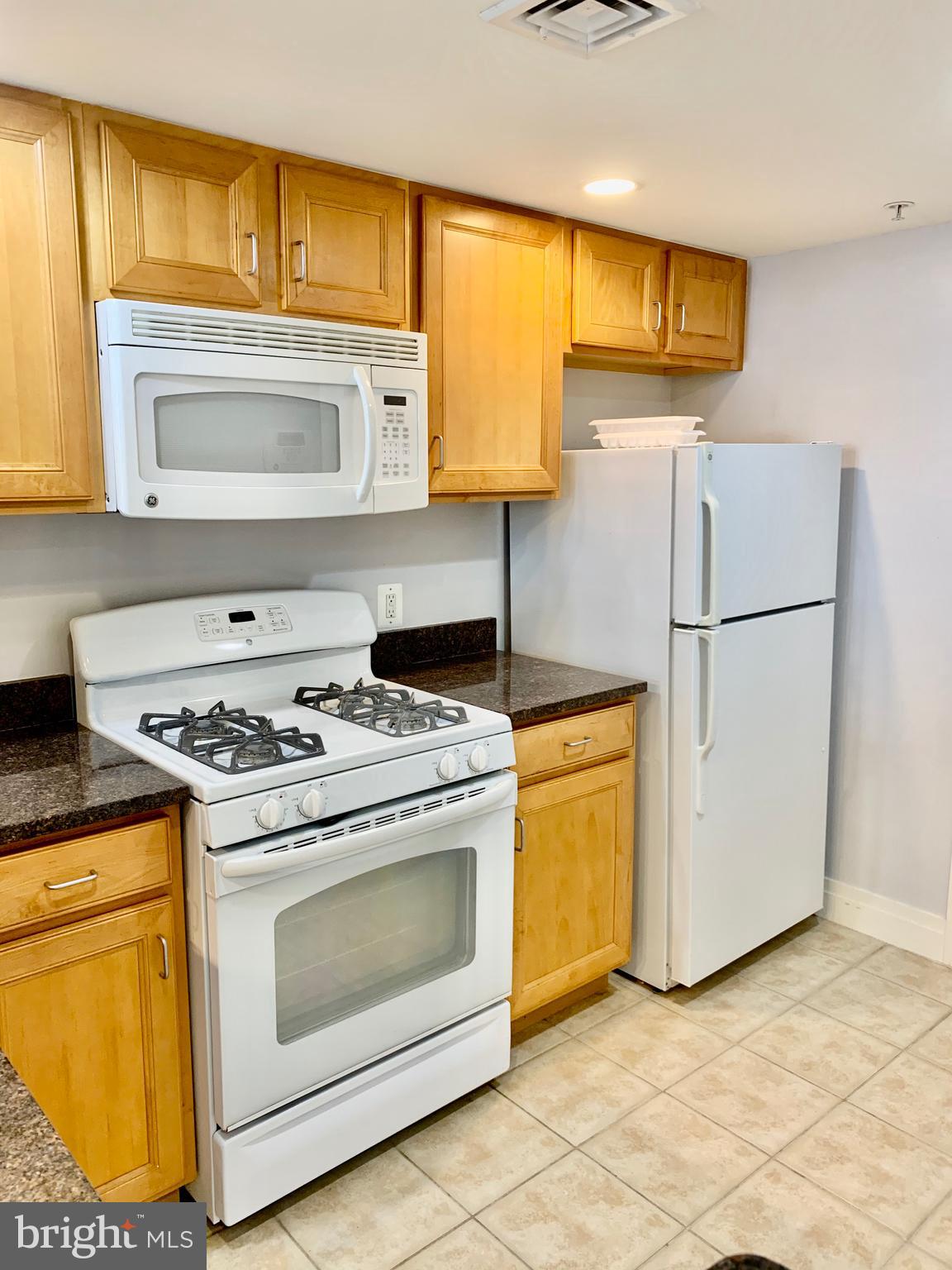 INNER HARBOR - Residential Lease