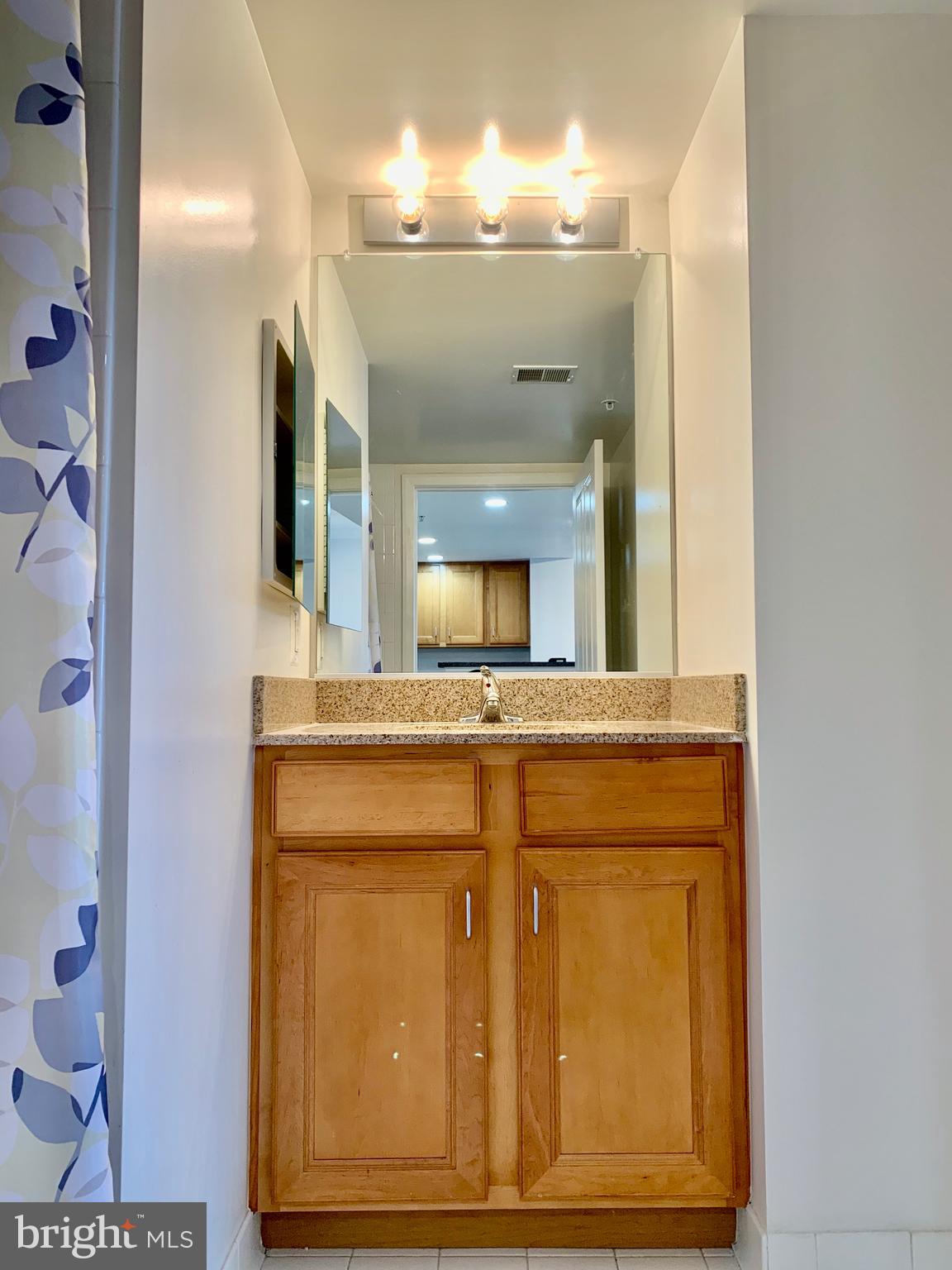 INNER HARBOR - Residential Lease