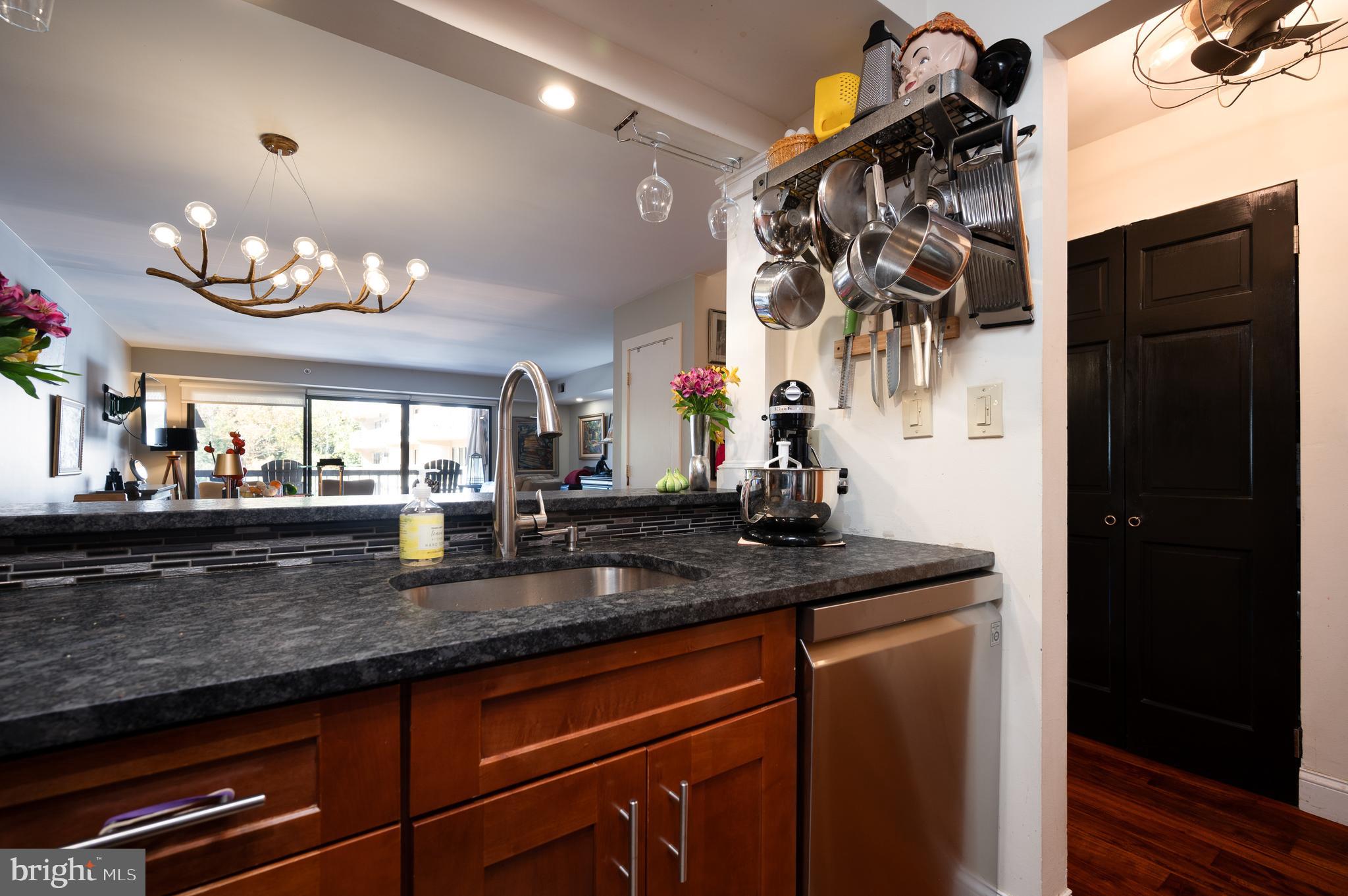 1704 N PARK DRIVE UNIT 317