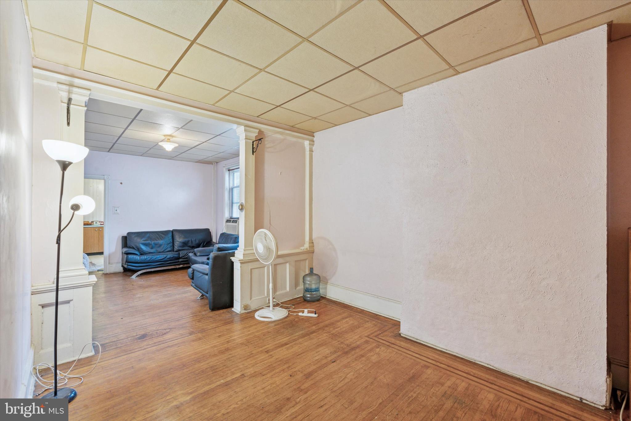 OAK LANE - Residential Income