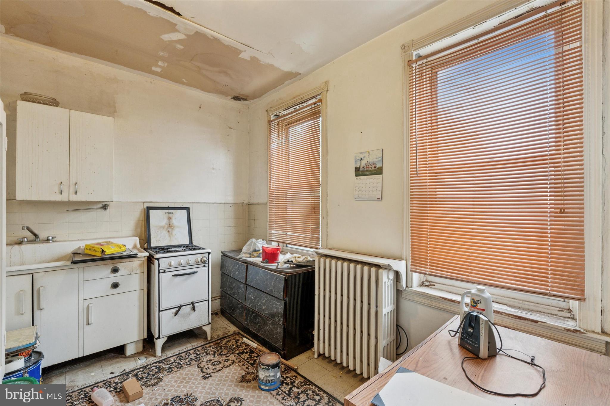 OAK LANE - Residential Income