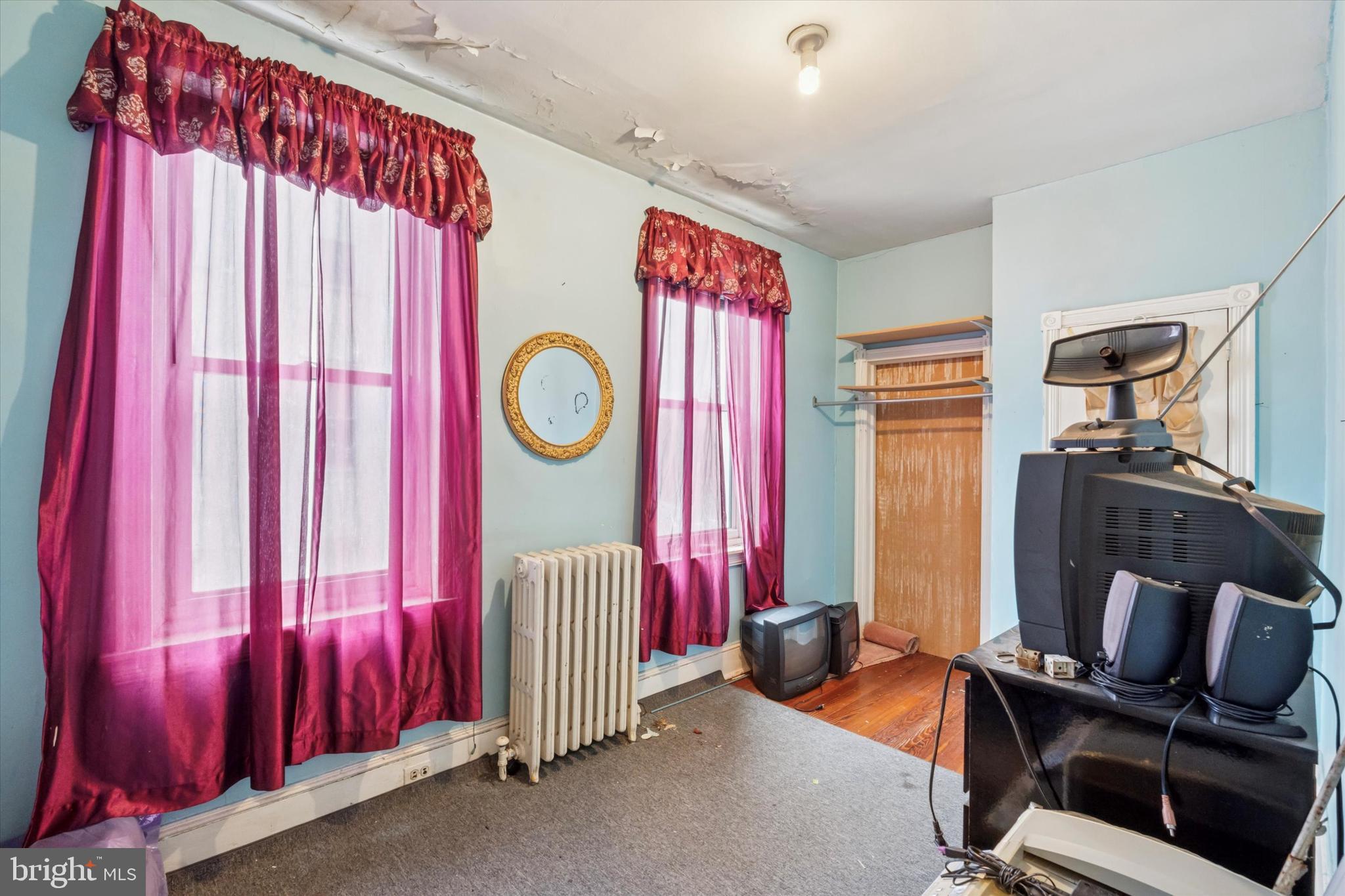 OAK LANE - Residential Income