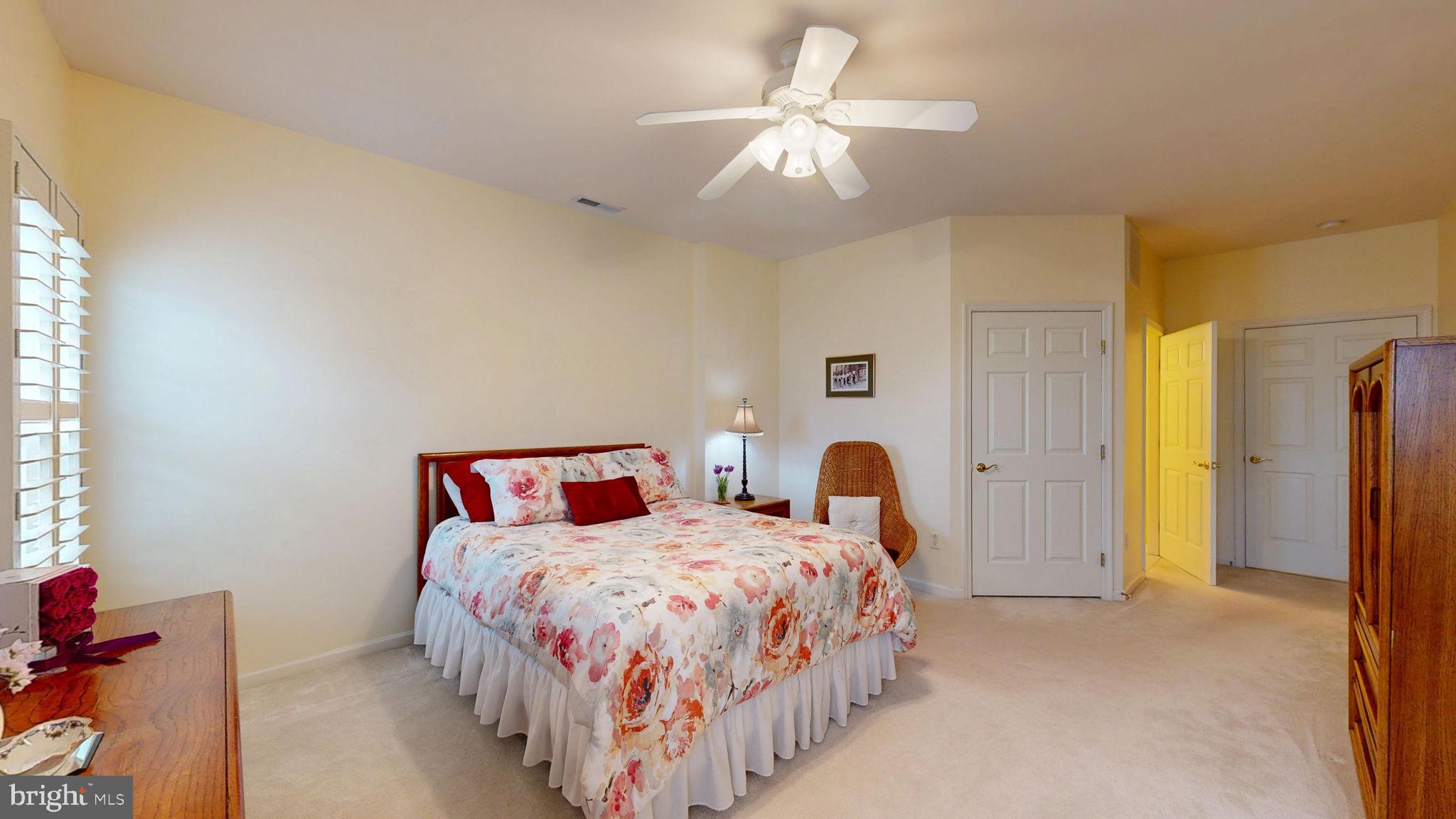 BAY SHORES - Residential