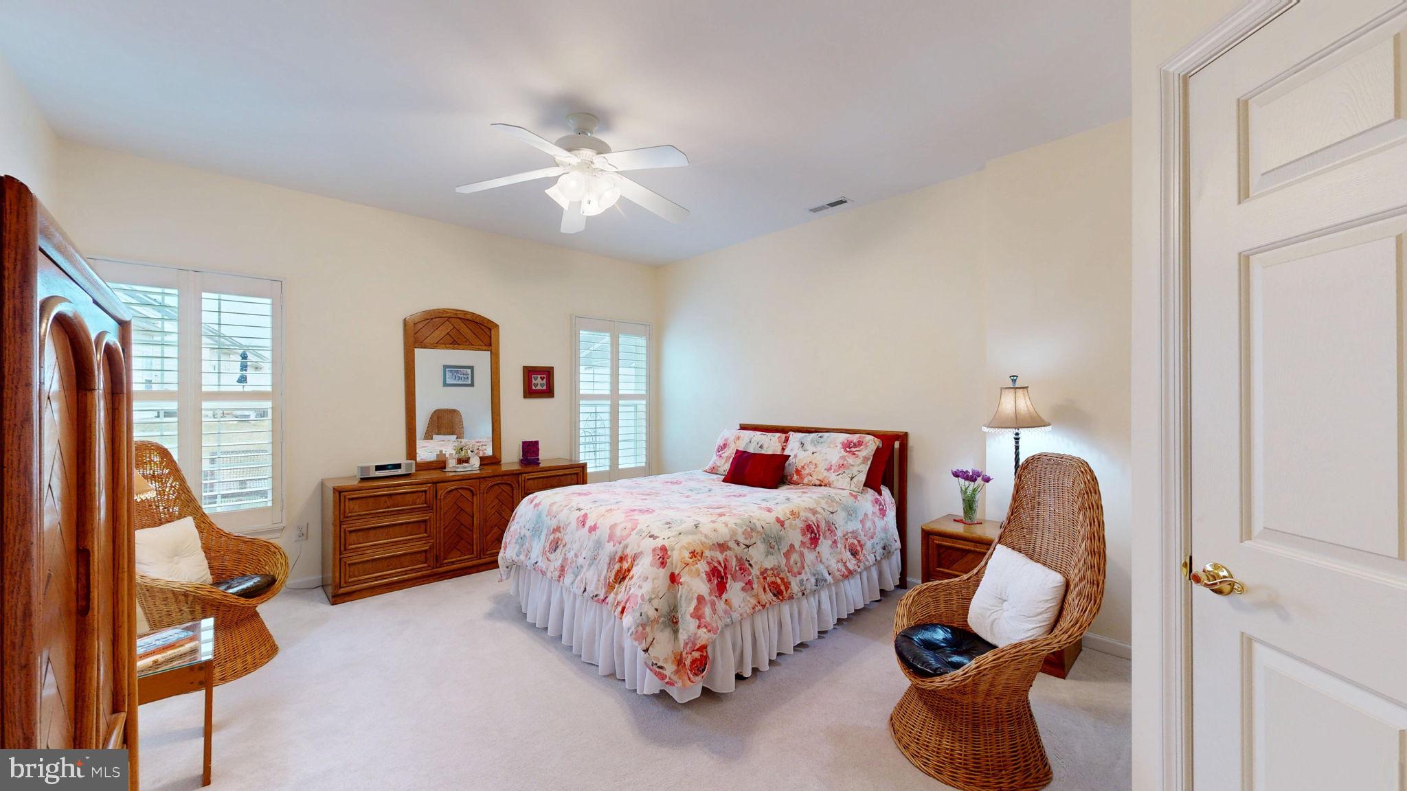 BAY SHORES - Residential