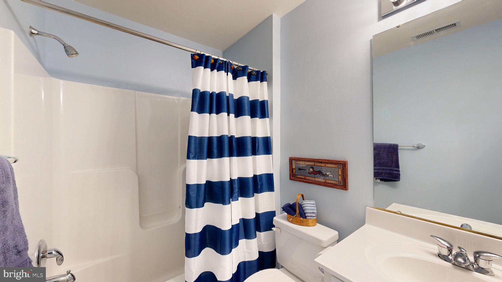 BAY SHORES - Residential
