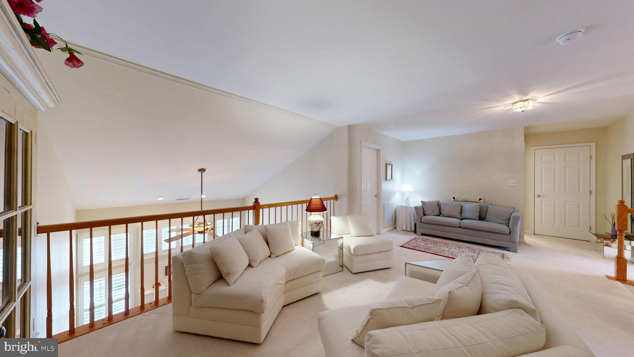 BAY SHORES - Residential