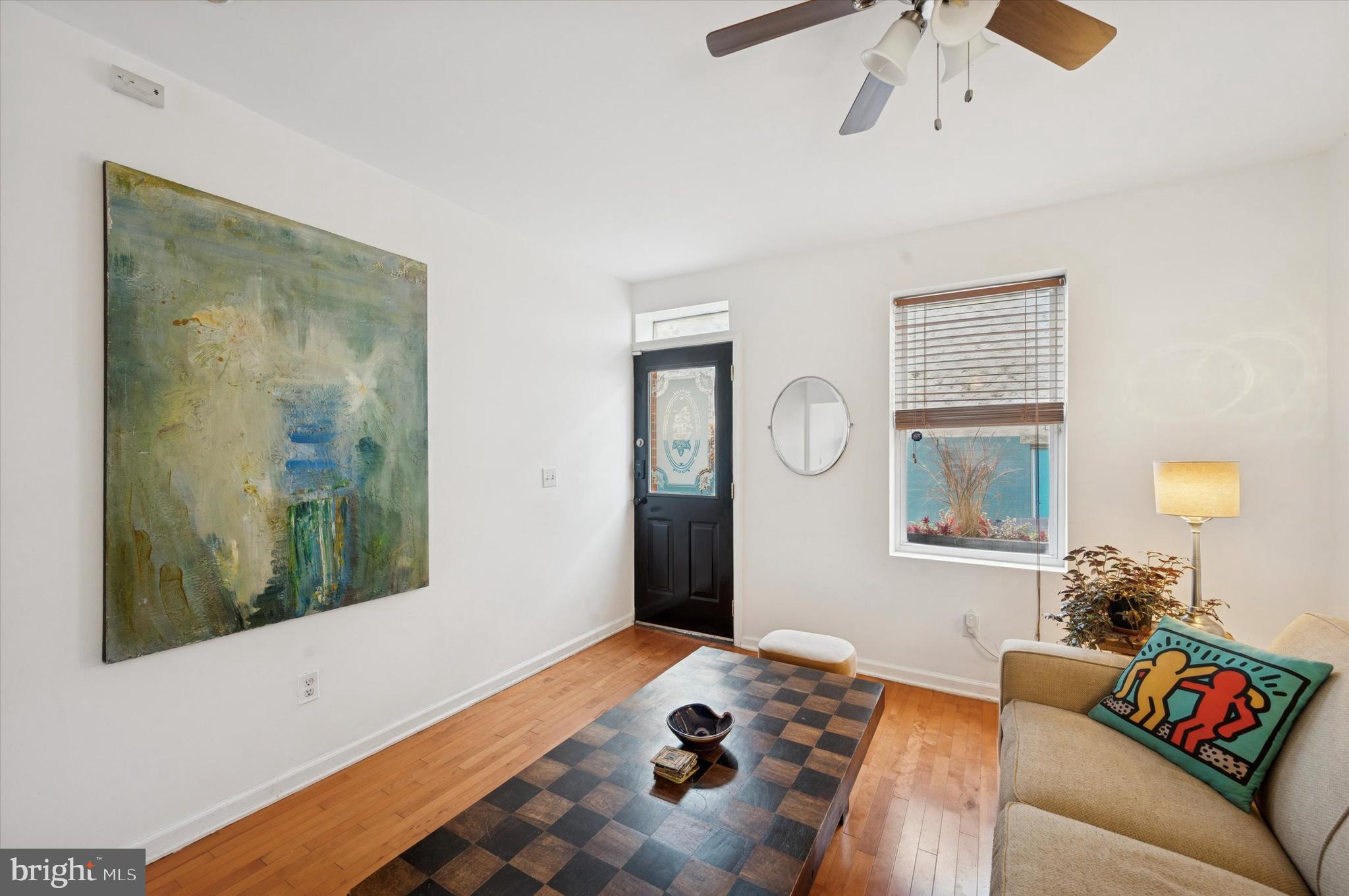 EAST KENSINGTON - Residential