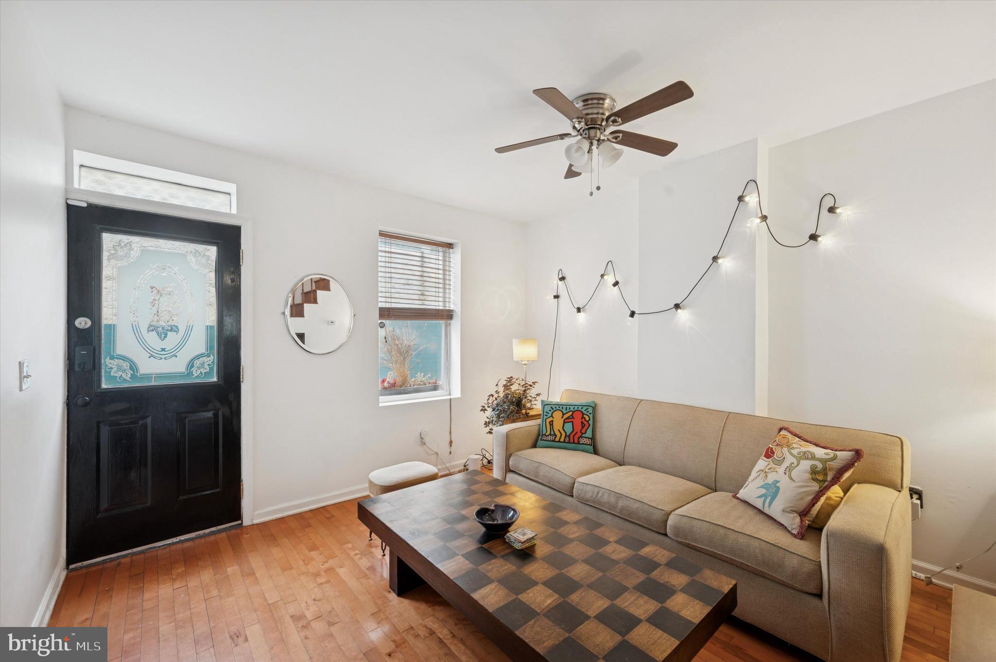 2031 E LETTERLY STREET