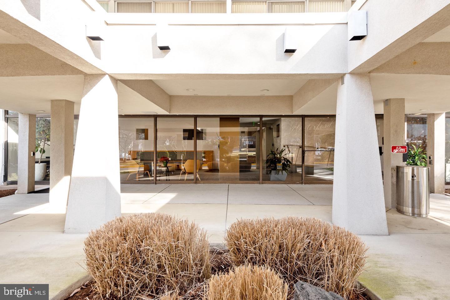 KENSINGTON - Residential Lease