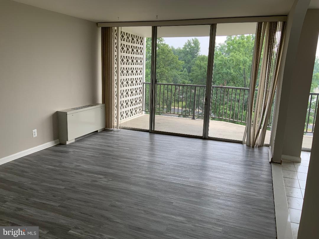 KENSINGTON - Residential Lease