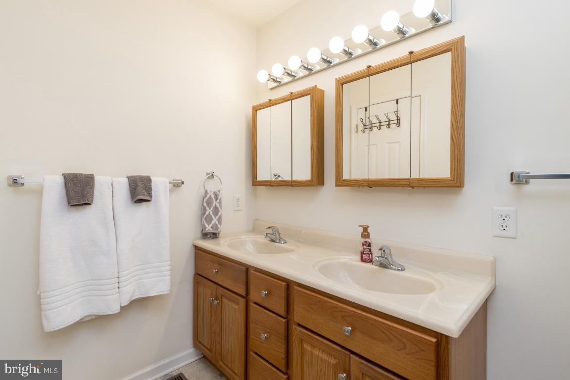 BRUNSWICK - Residential