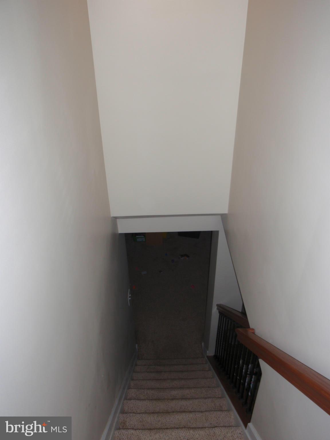 HOLIDAY HILLS - Residential Lease