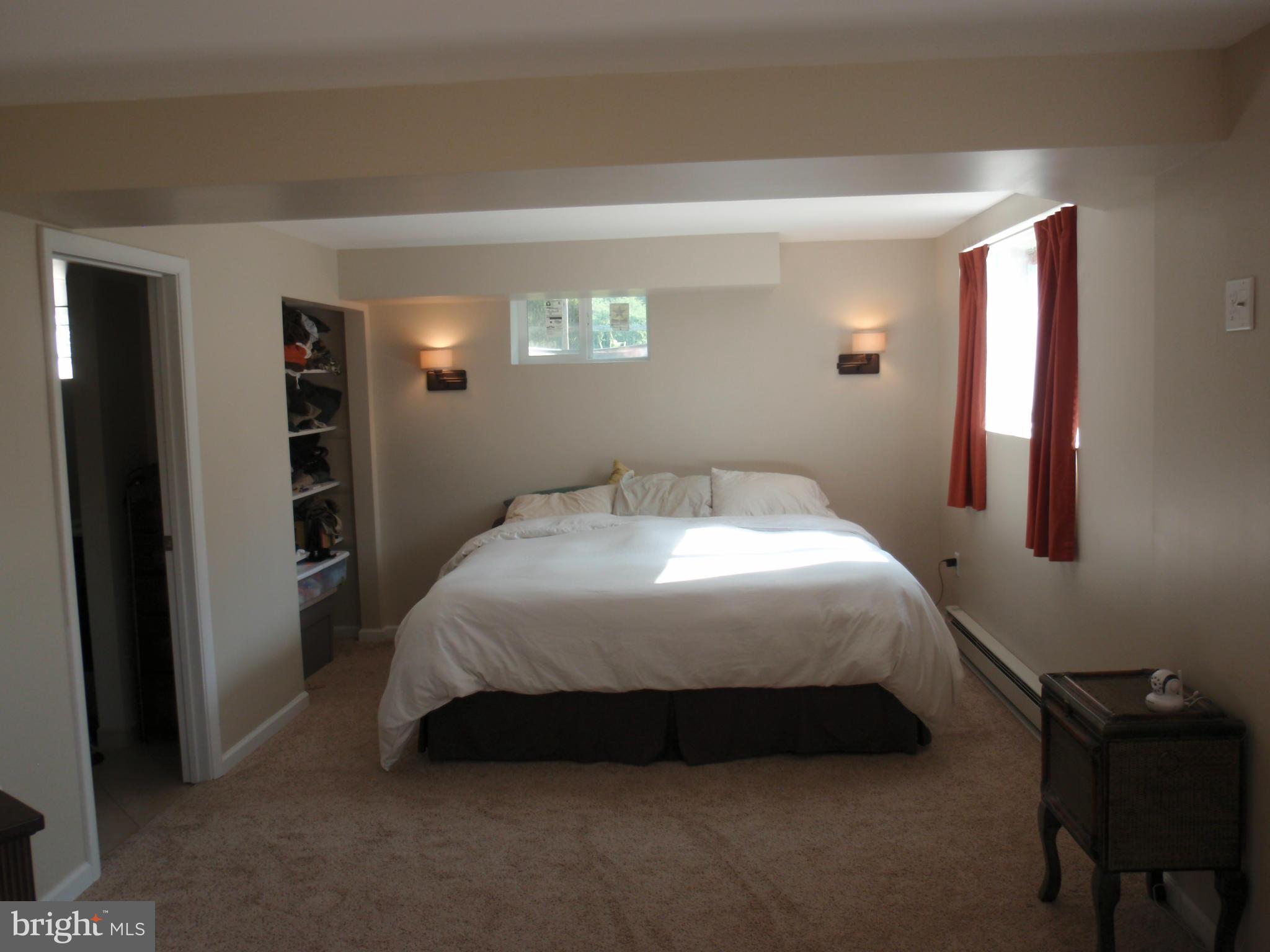 HOLIDAY HILLS - Residential Lease