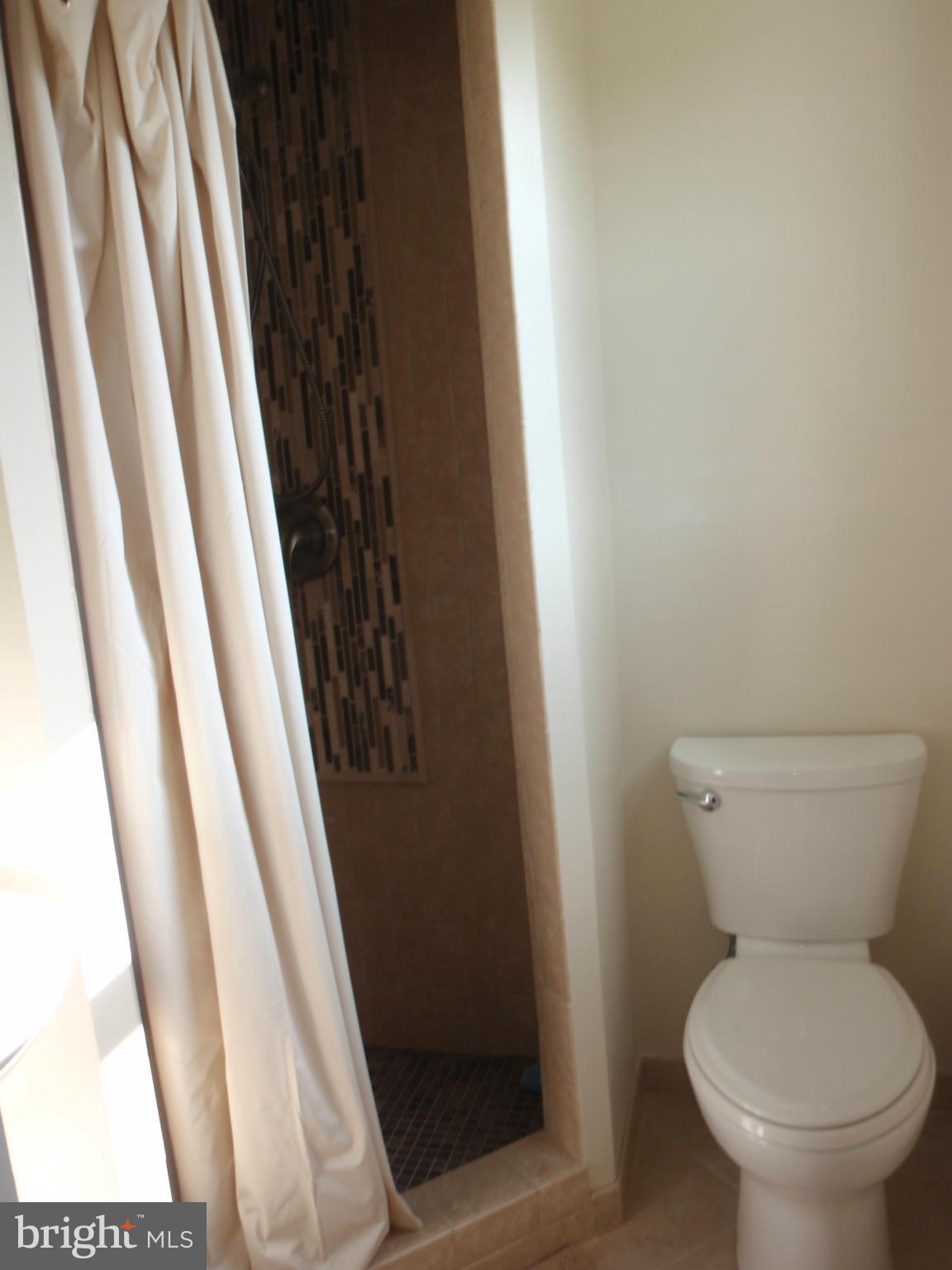 HOLIDAY HILLS - Residential Lease