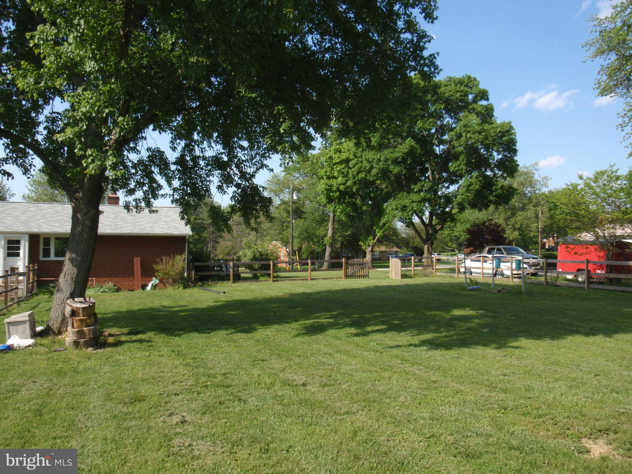 HOLIDAY HILLS - Residential Lease