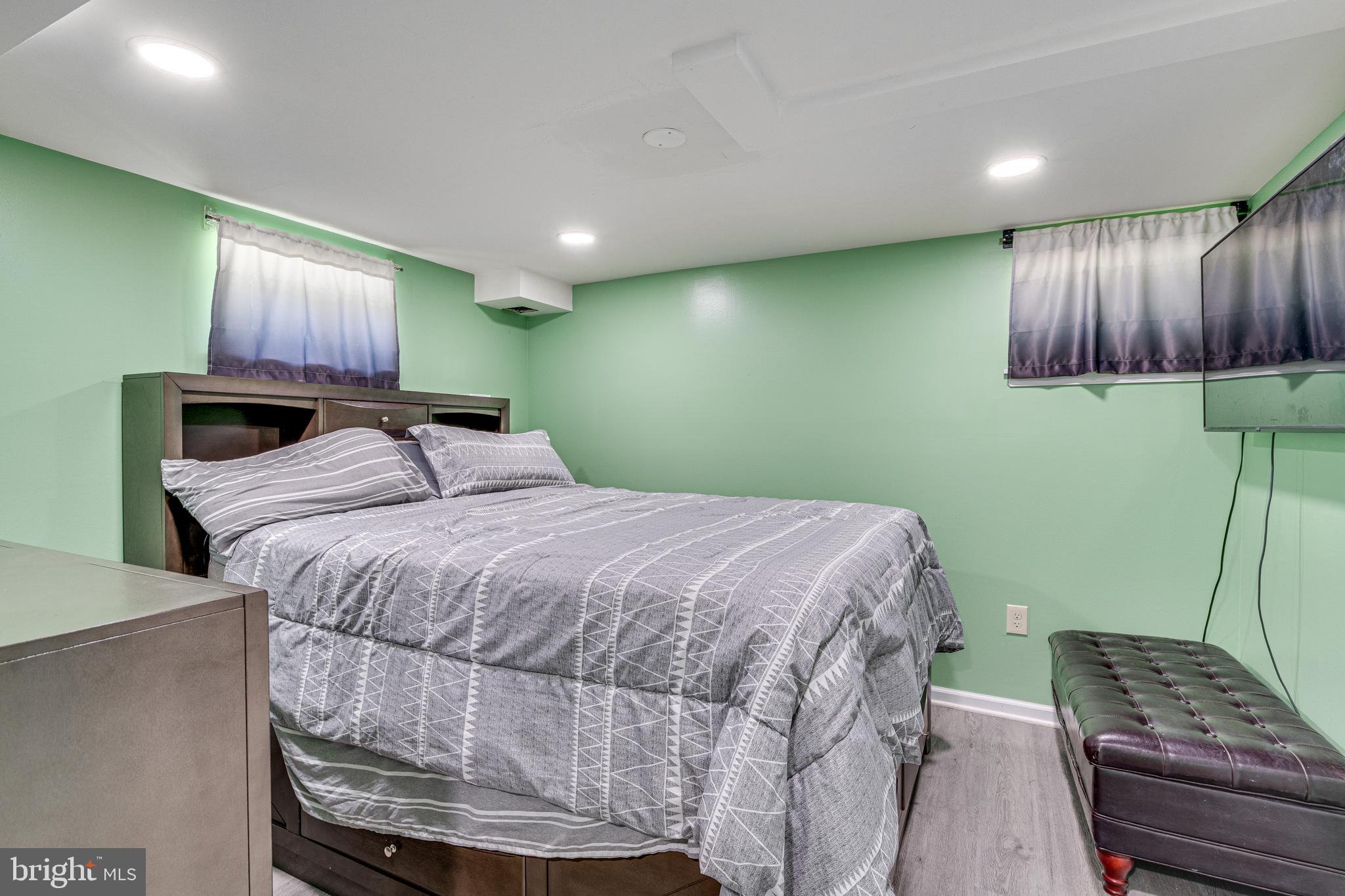 ROSECROFT PARK - Residential