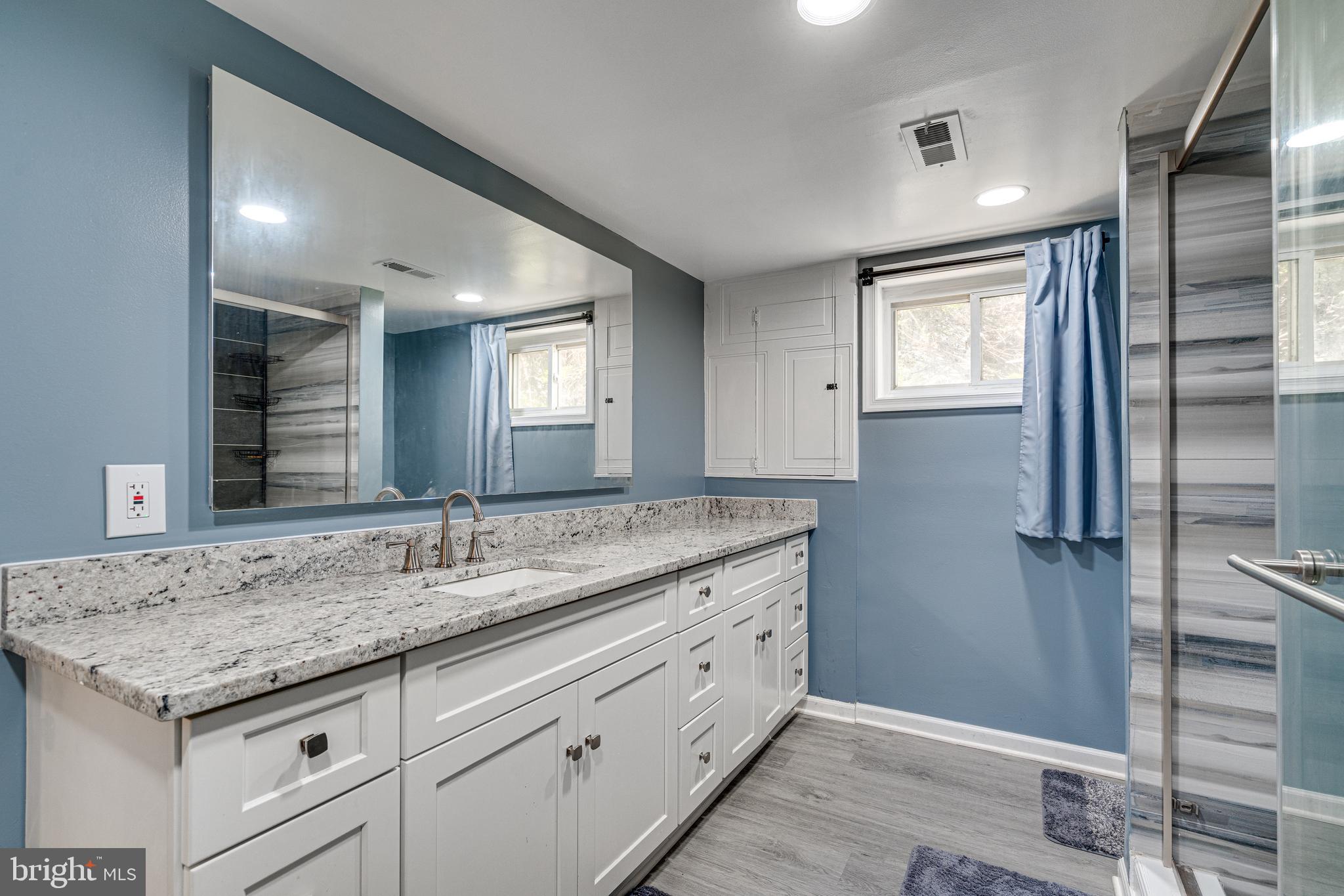 ROSECROFT PARK - Residential