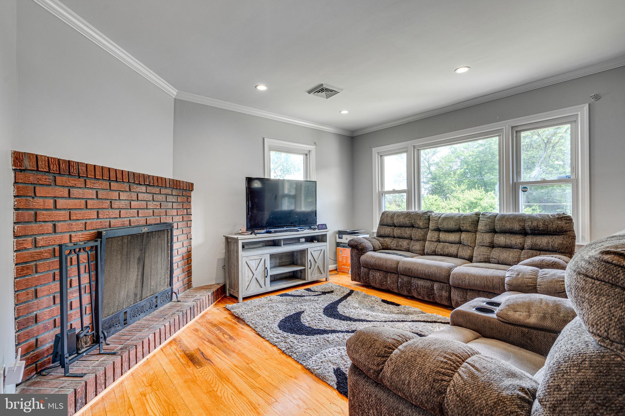 ROSECROFT PARK - Residential