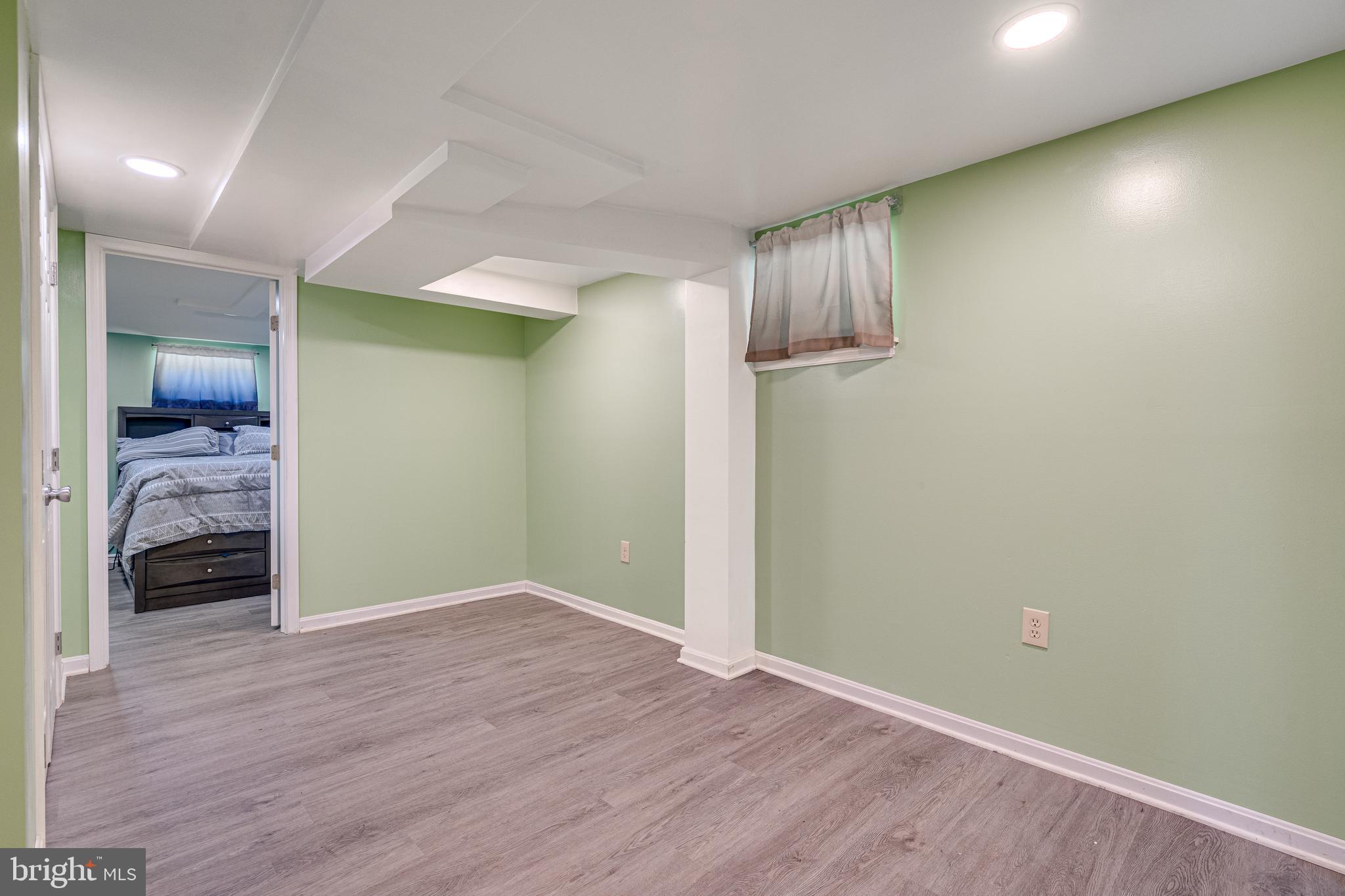 ROSECROFT PARK - Residential