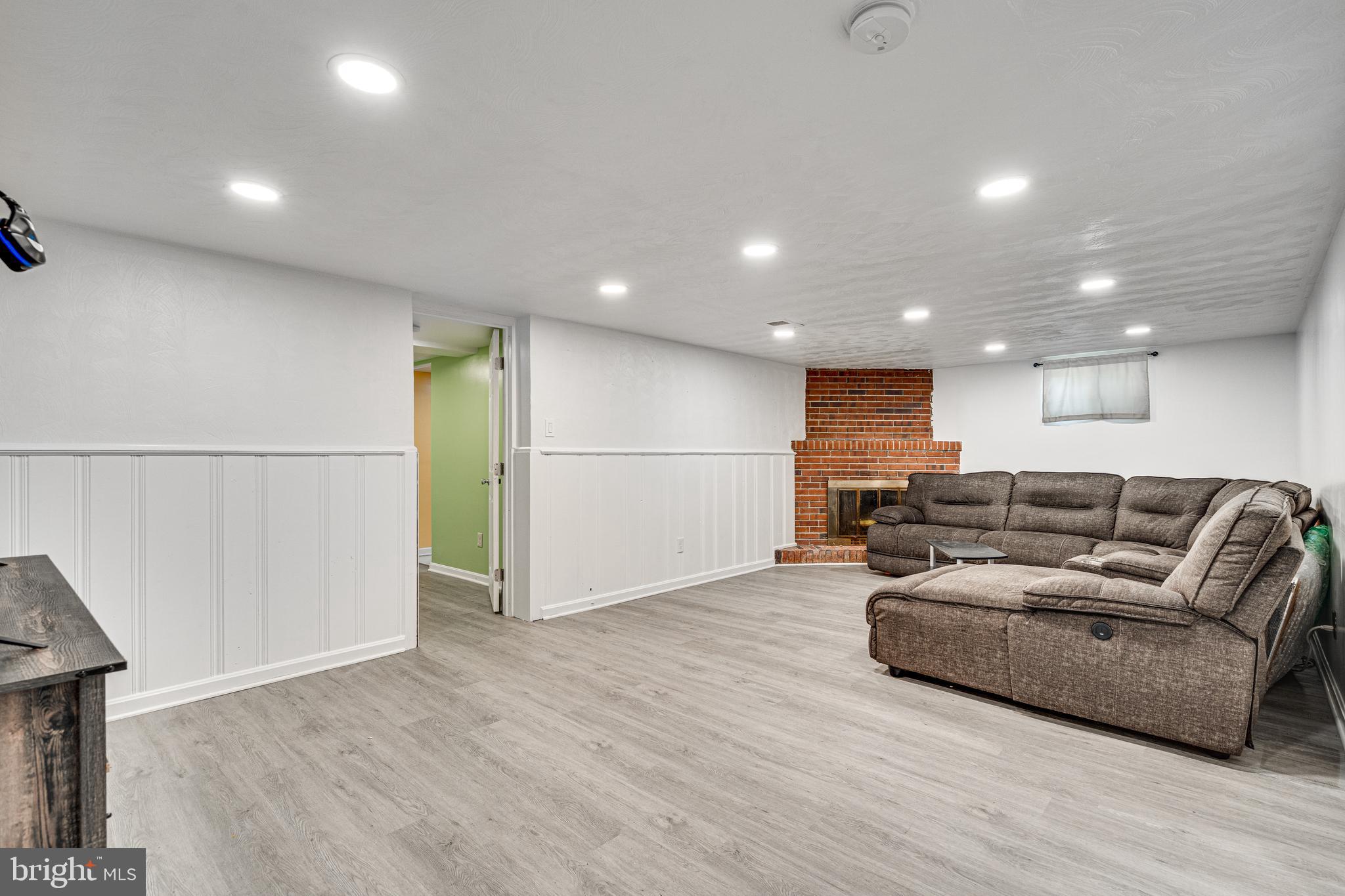 ROSECROFT PARK - Residential