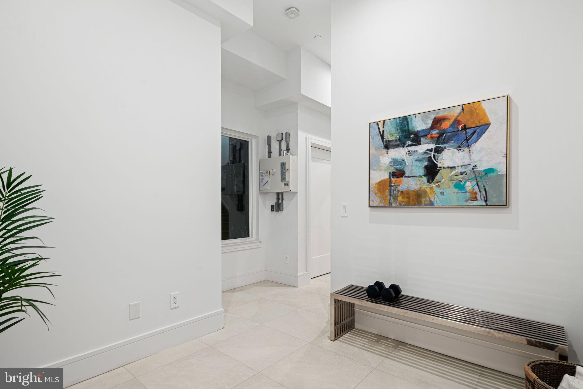 WASHINGTON SQ WEST - Residential