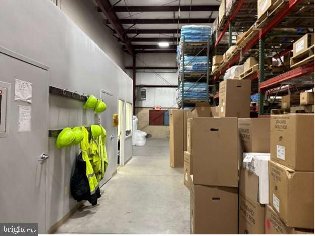 MECHANICSBURG - Commercial Sale