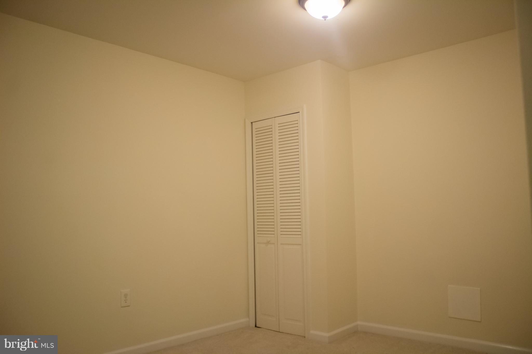 ROLLING BROOK - Residential