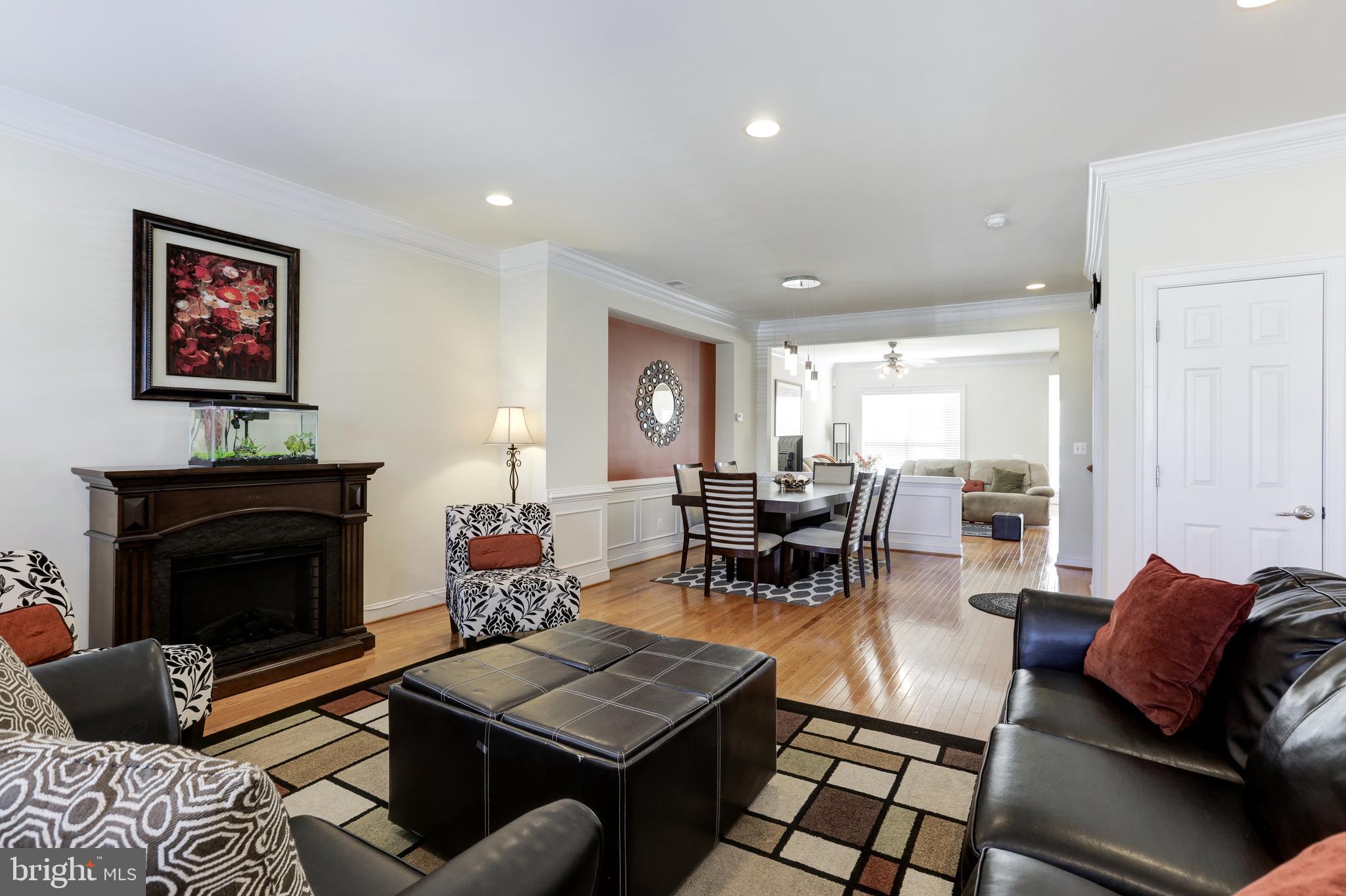 EAST GATE - Residential Lease