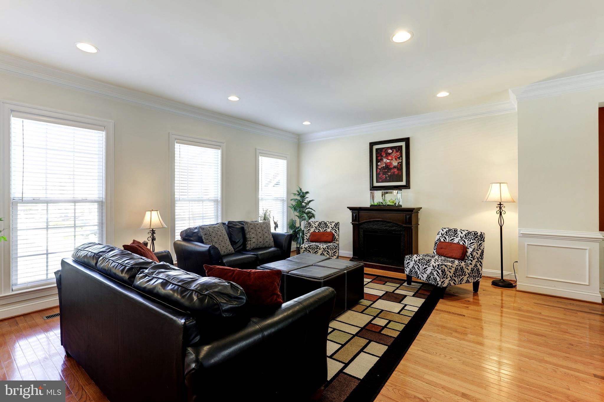 EAST GATE - Residential Lease