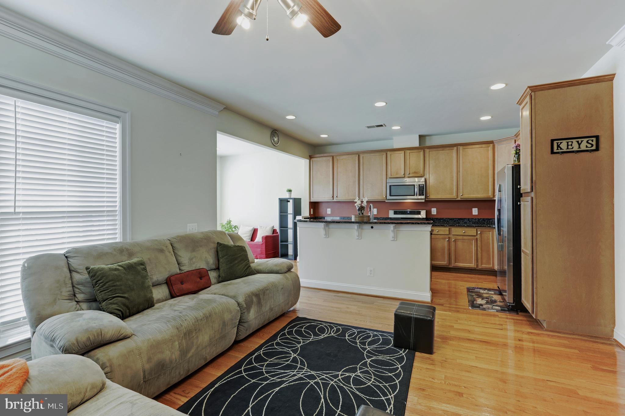 EAST GATE - Residential Lease