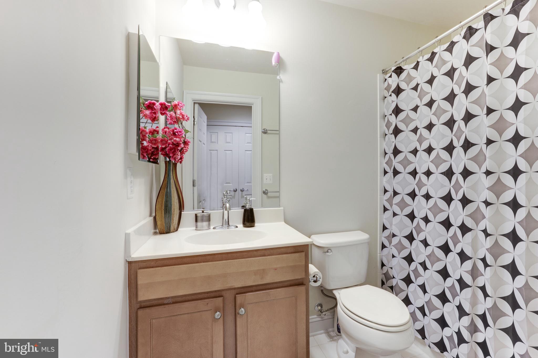 EAST GATE - Residential Lease