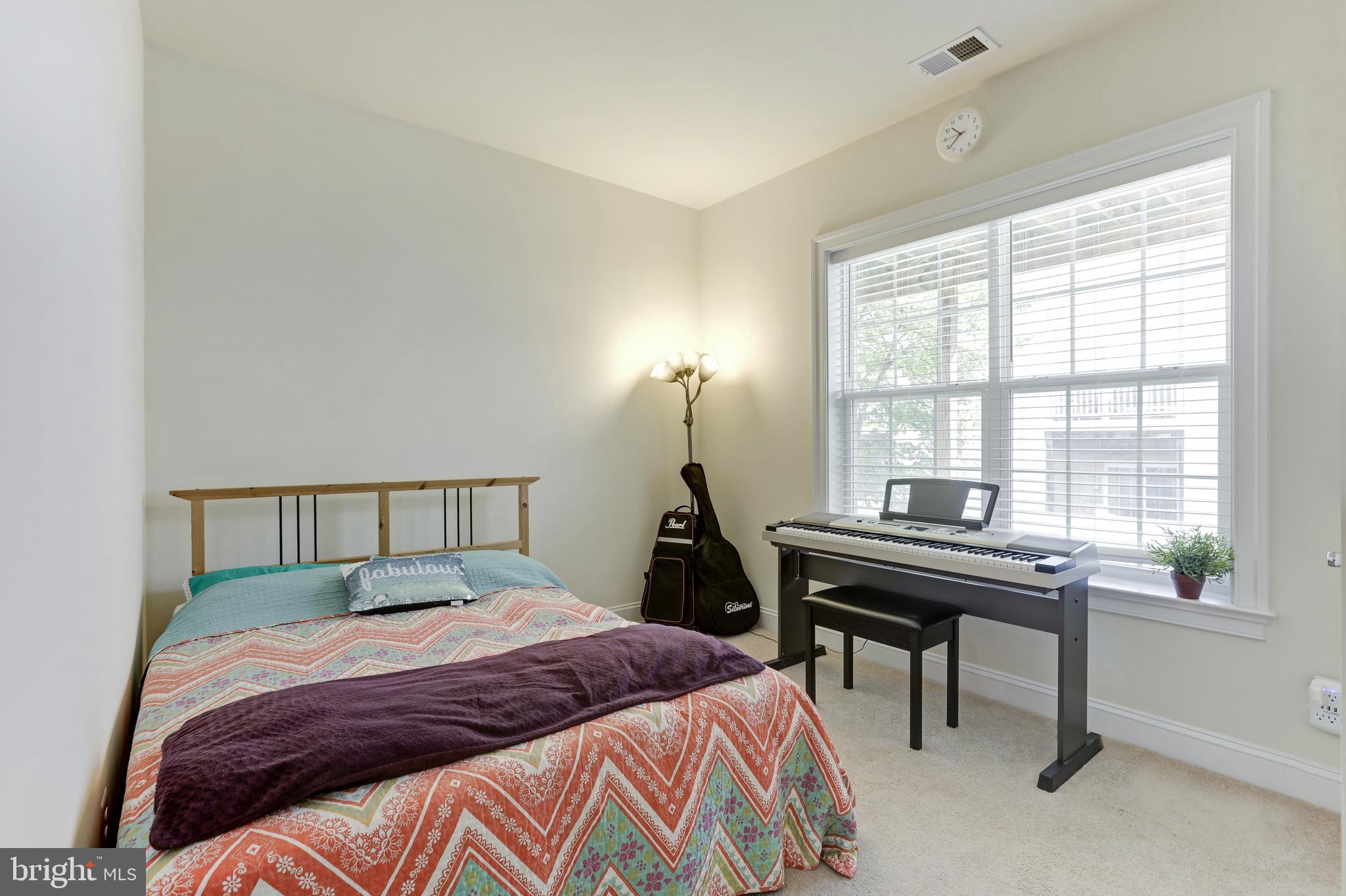 EAST GATE - Residential Lease