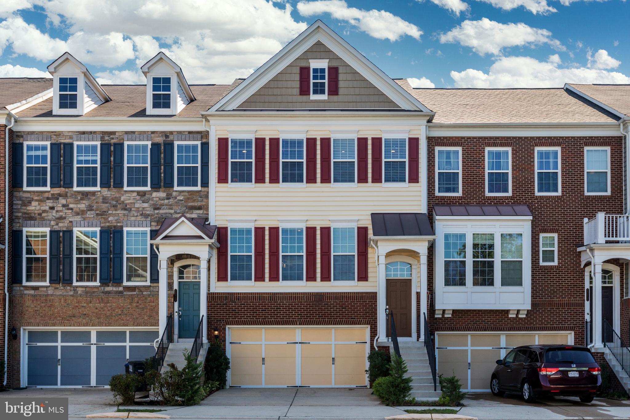 EAST GATE - Residential Lease