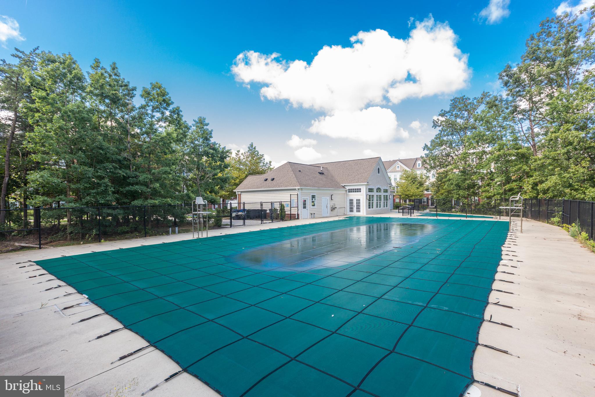 EAST GATE - Residential Lease