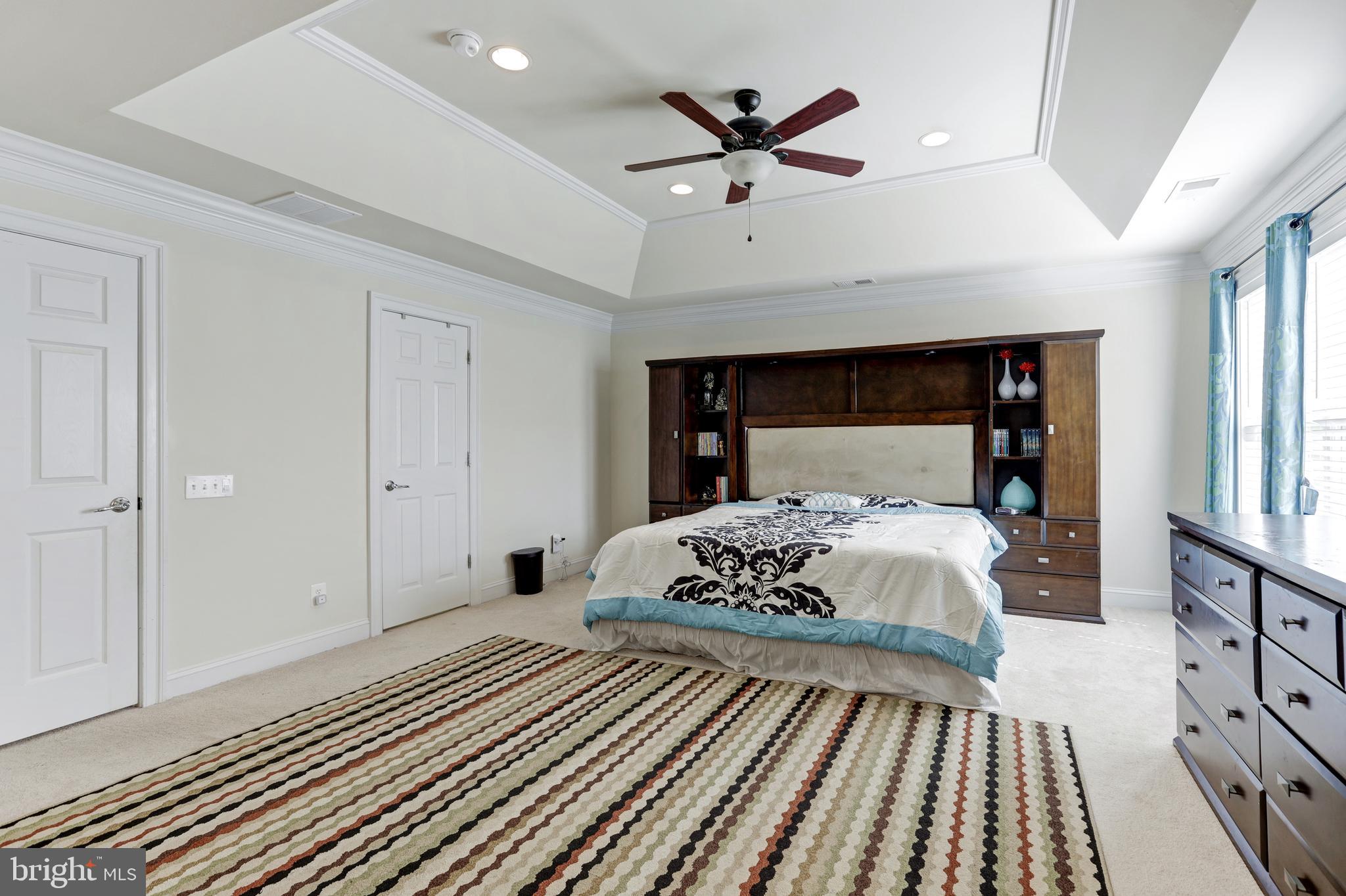 EAST GATE - Residential Lease