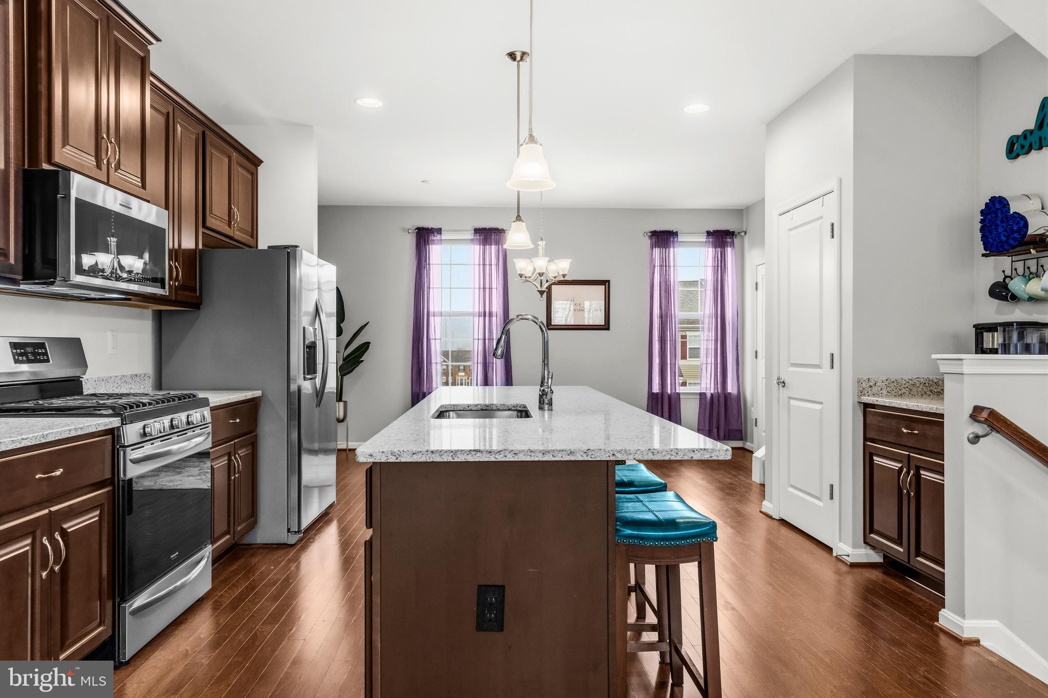 FRANKLIN POINT AT DEERBORNE - Residential