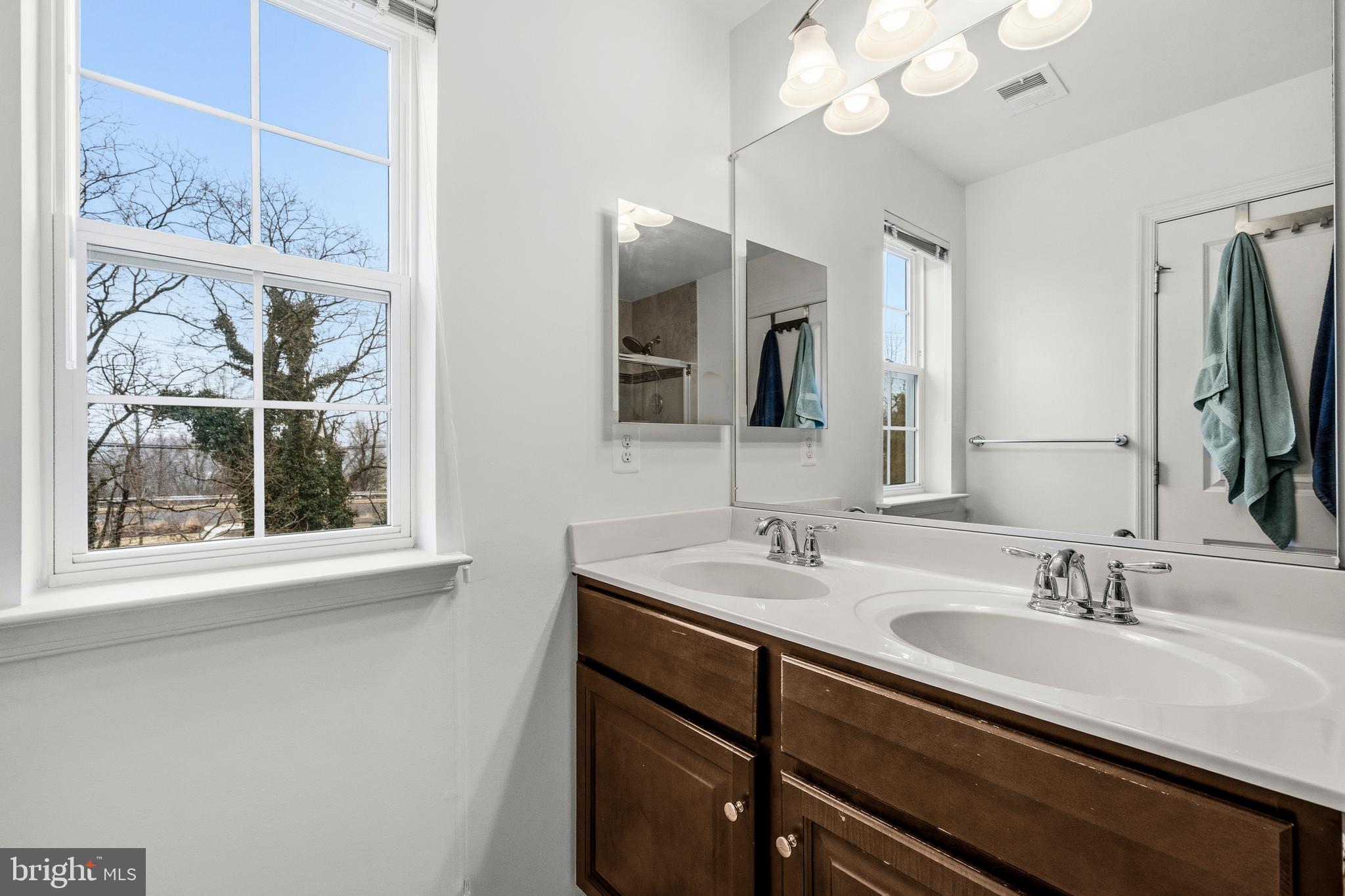 FRANKLIN POINT AT DEERBORNE - Residential