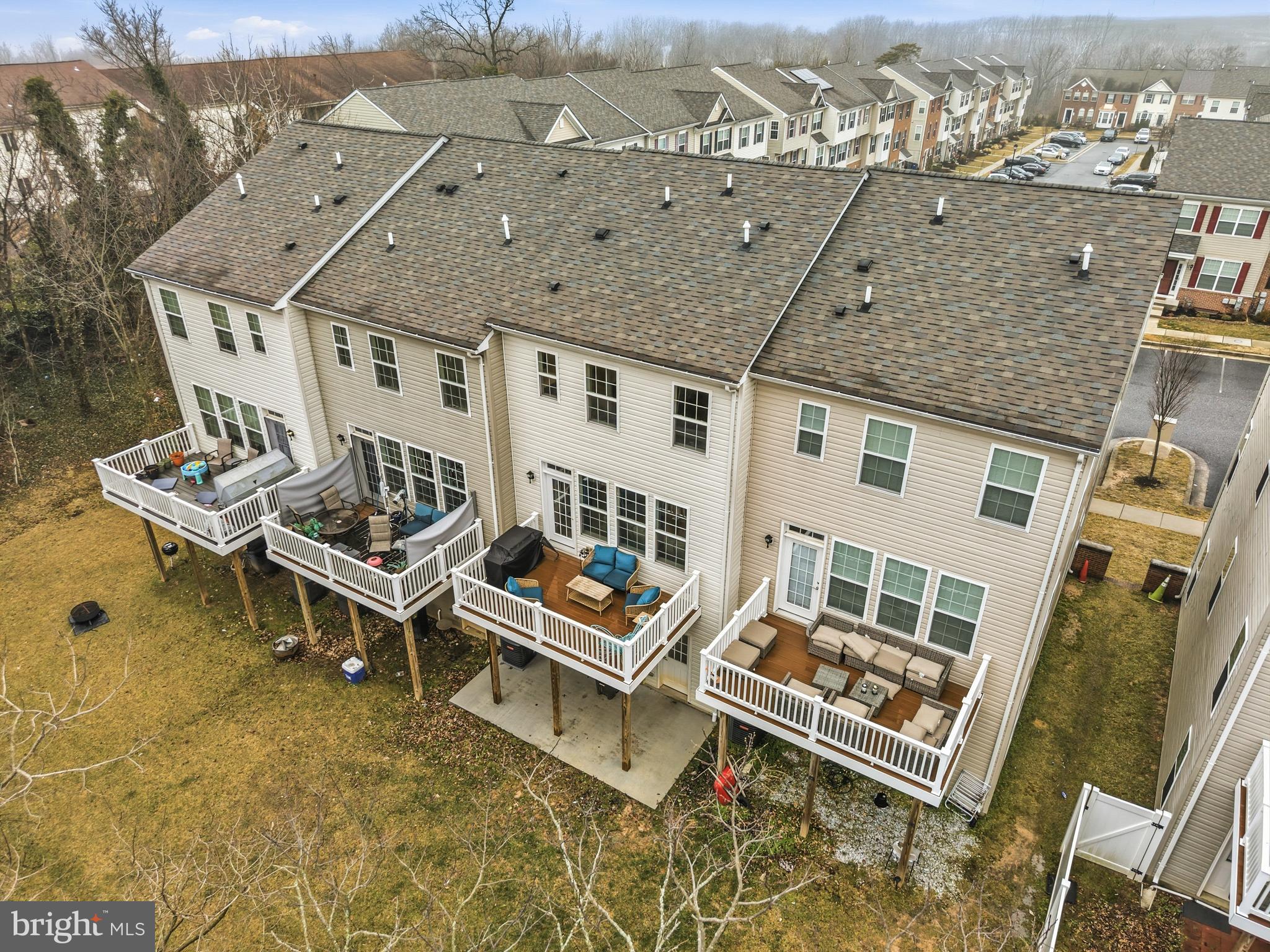 FRANKLIN POINT AT DEERBORNE - Residential