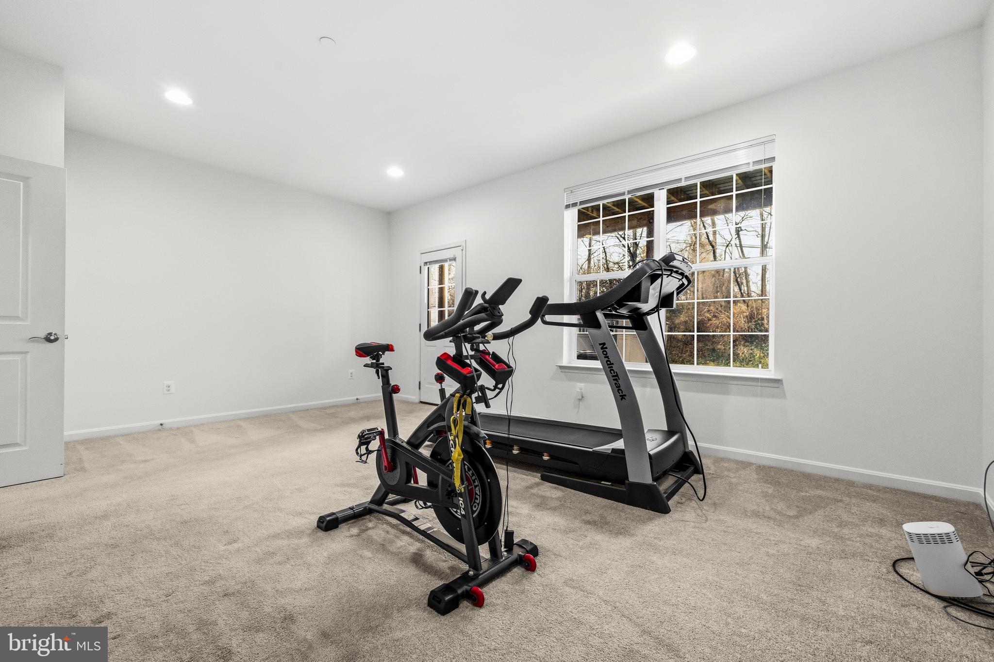 FRANKLIN POINT AT DEERBORNE - Residential