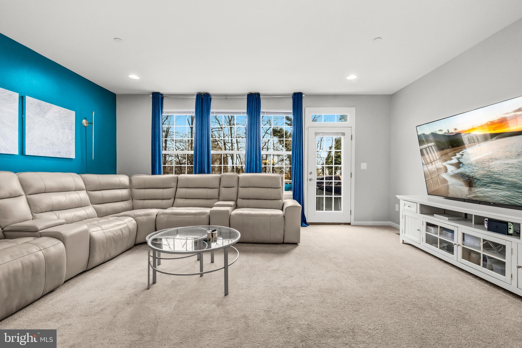 FRANKLIN POINT AT DEERBORNE - Residential