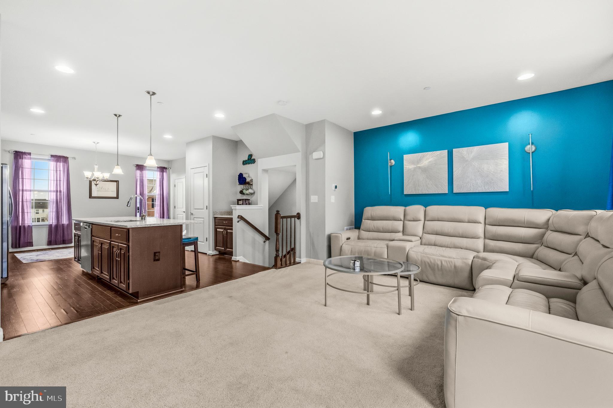 FRANKLIN POINT AT DEERBORNE - Residential