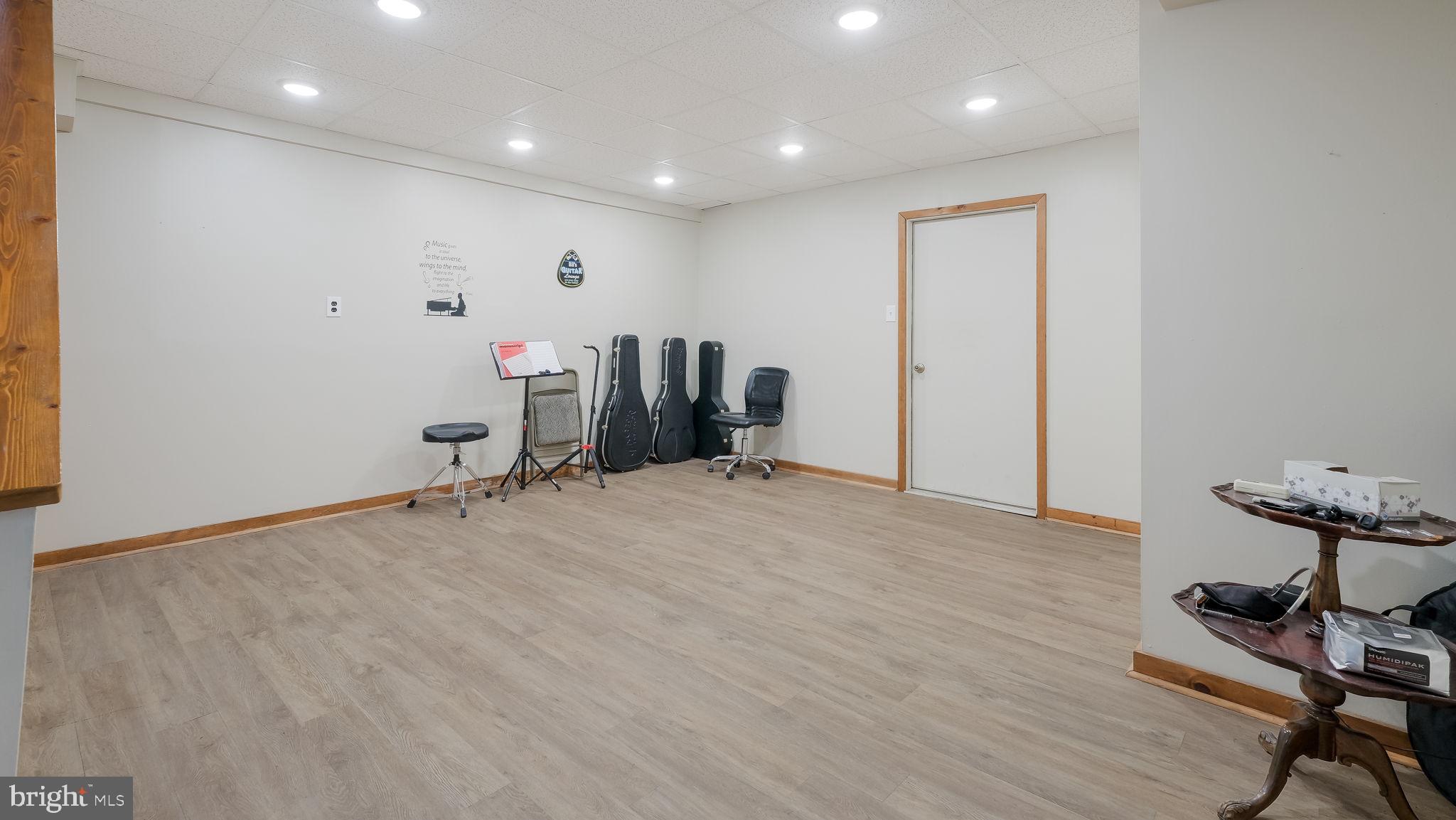 DEVONSHIRE - Residential