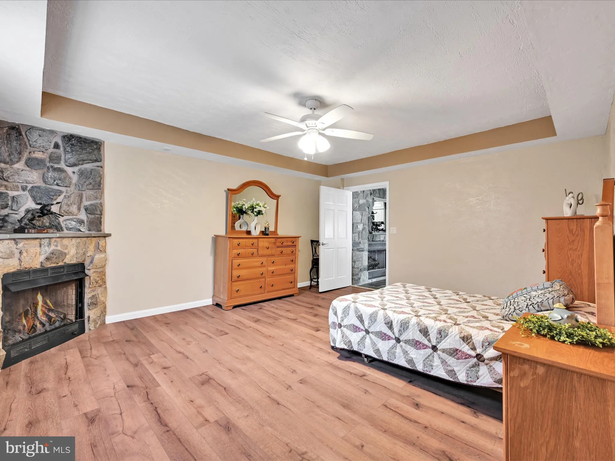 Manheim, Pennsylvania 17545, United States, 6 Bedrooms Bedrooms, ,3 BathroomsBathrooms,Residential,Coming Soon,220119