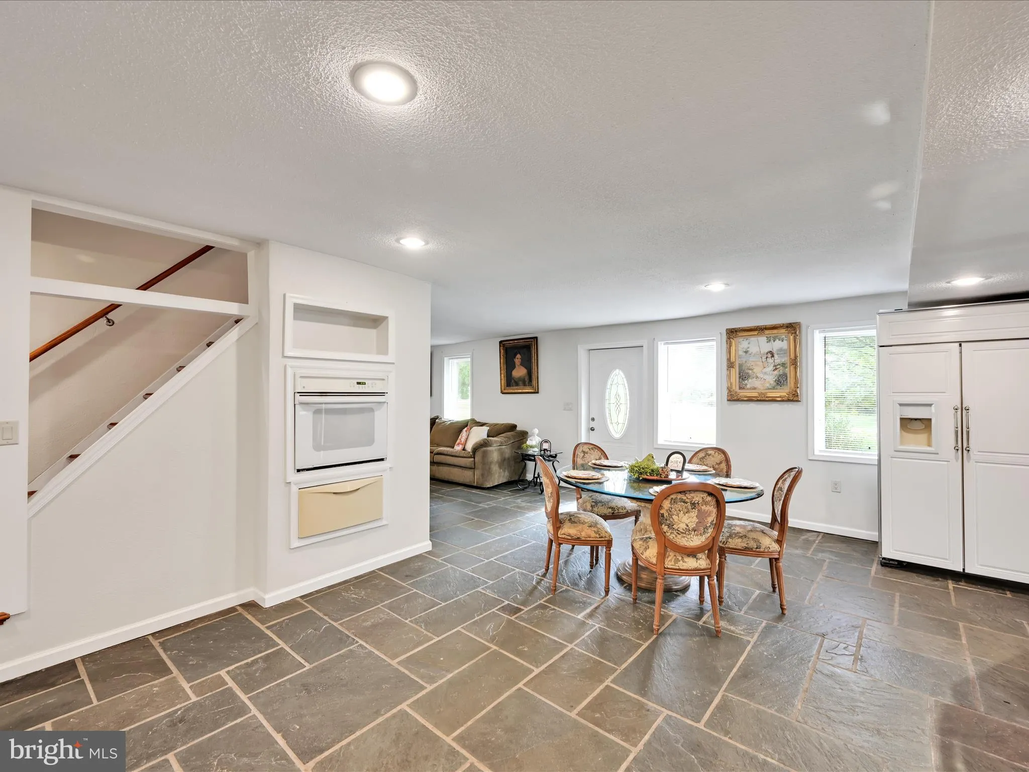 Manheim, Pennsylvania 17545, United States, 6 Bedrooms Bedrooms, ,3 BathroomsBathrooms,Residential,Coming Soon,220119