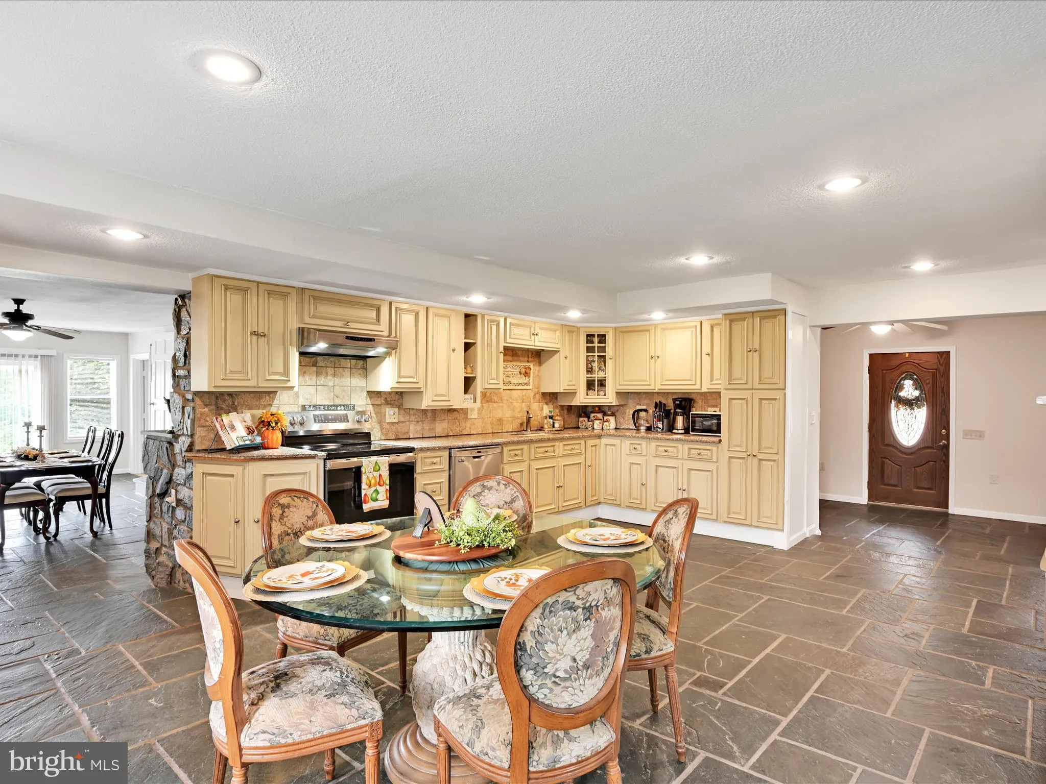 Manheim, Pennsylvania 17545, United States, 6 Bedrooms Bedrooms, ,3 BathroomsBathrooms,Residential,Coming Soon,220119